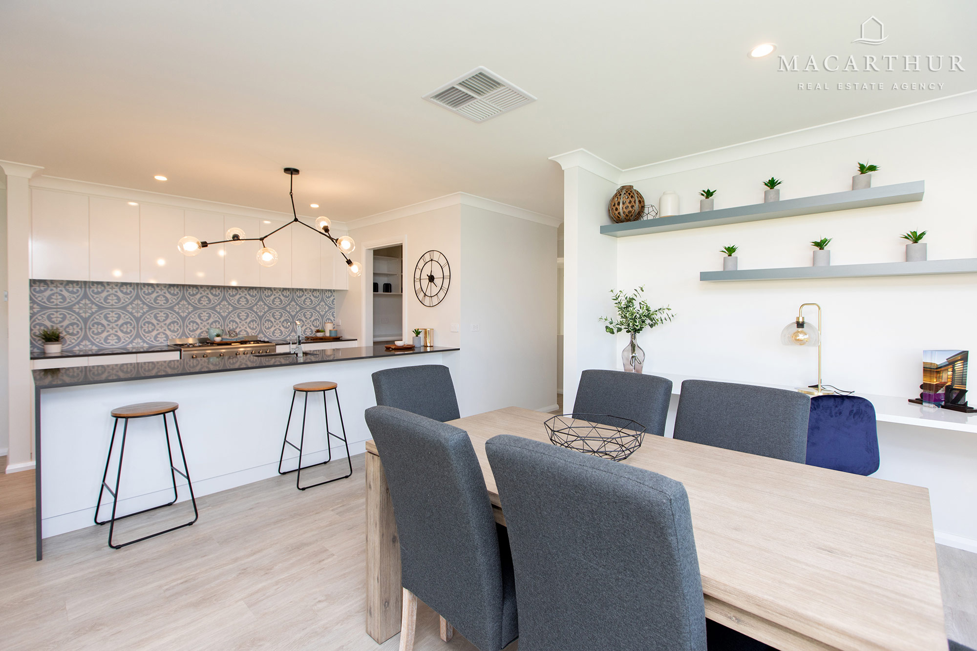 49 PARADISE DRIVE, Gobbagombalin NSW 2650 - Image 9