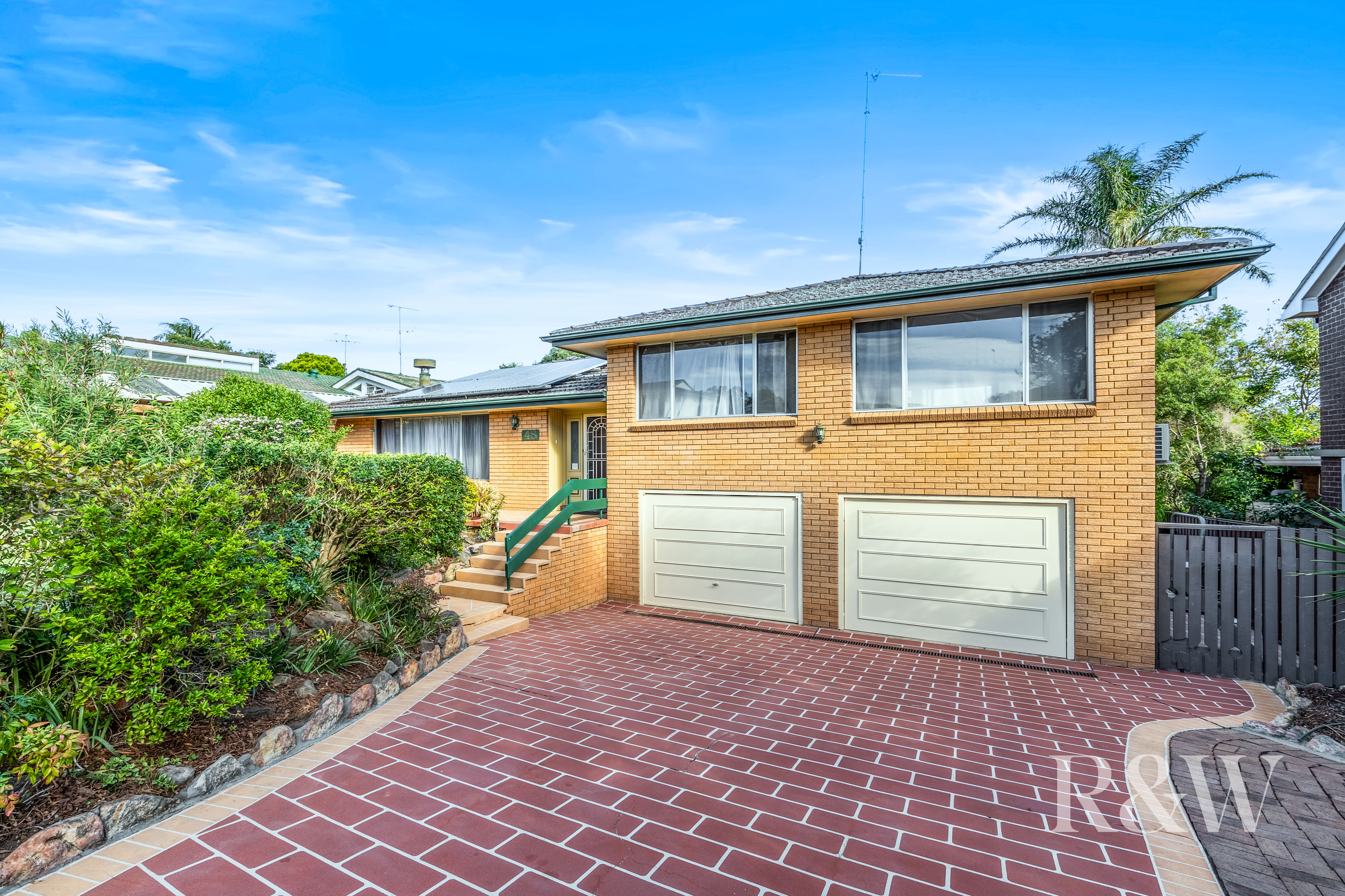 48 ATHEL TREE CRESCENT, Bradbury NSW 2560 - Image 2