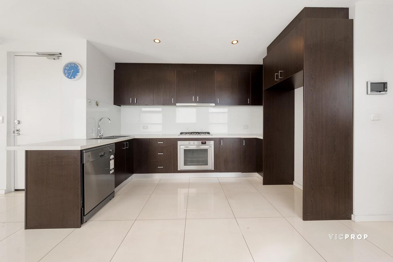 2/28 Millers Road, Brooklyn, VIC 3012 - Image 7