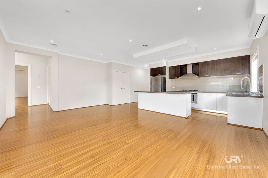 3-bedroom house at 35 STOKE CIRCUIT, Wollert VIC 3750, Whittlesea, Victoria