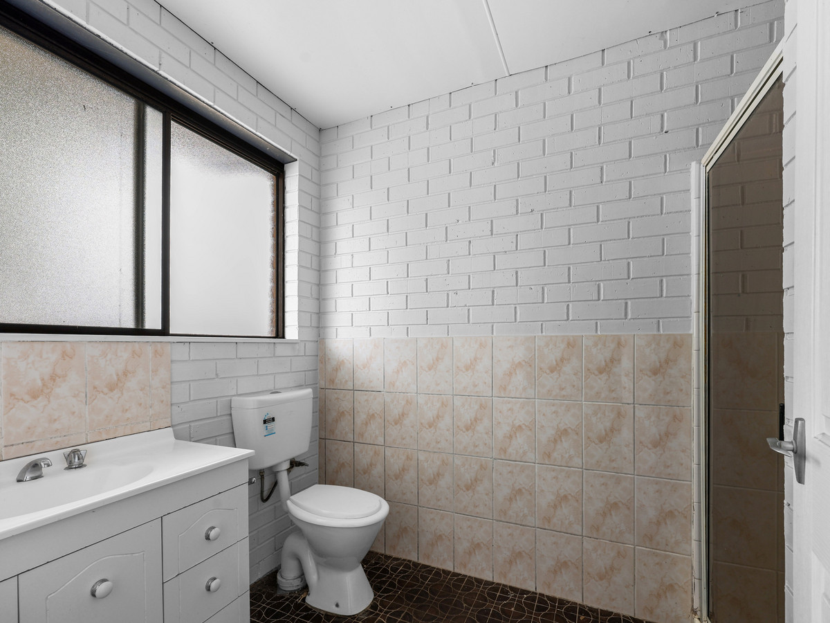 1-bedroom unit at 5 16 MT BAIMBRIDGE ROAD, HAMILTON VIC 3300, Southern Grampians, Victoria