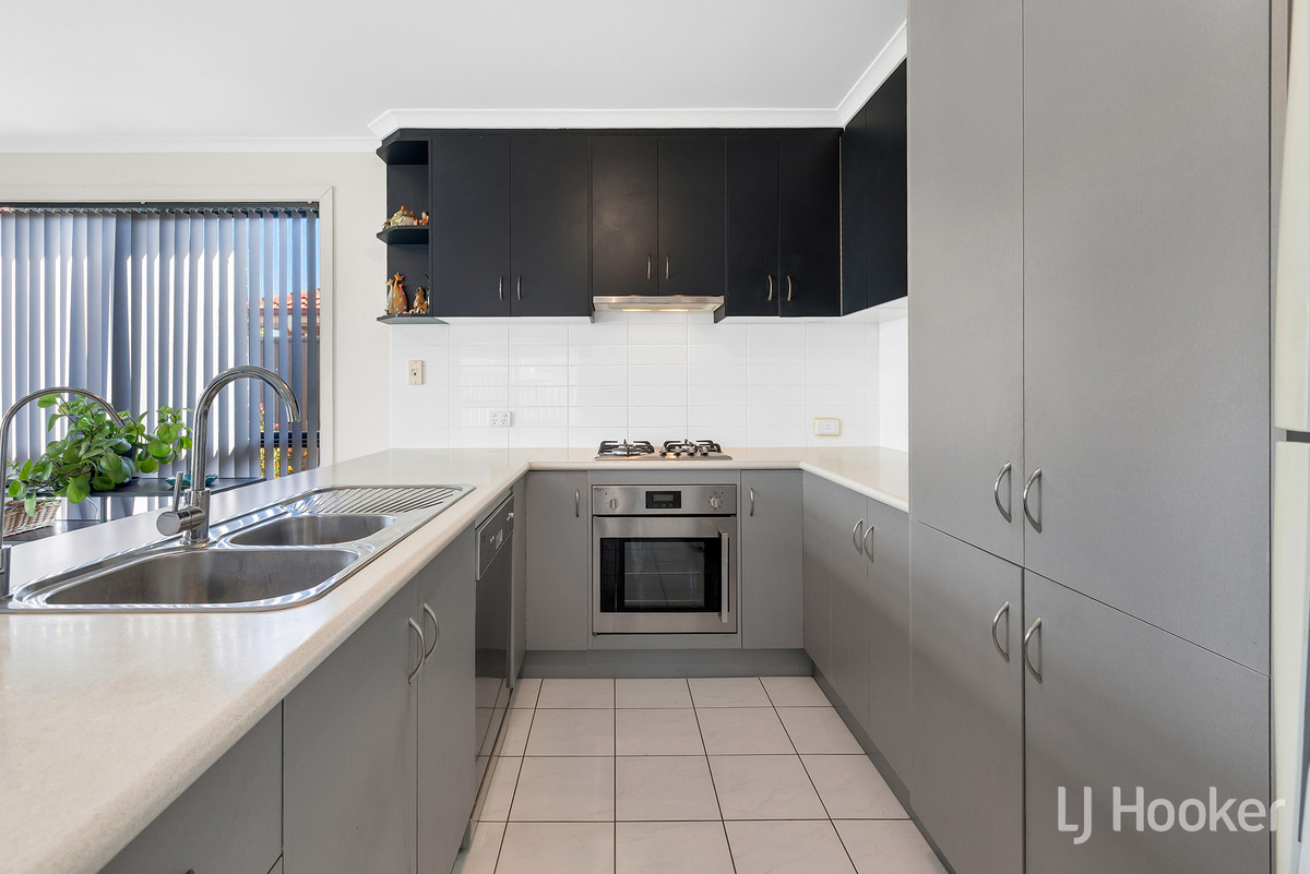 10 CASSIA STREET, Munno Para West SA 5115 - Image 3
