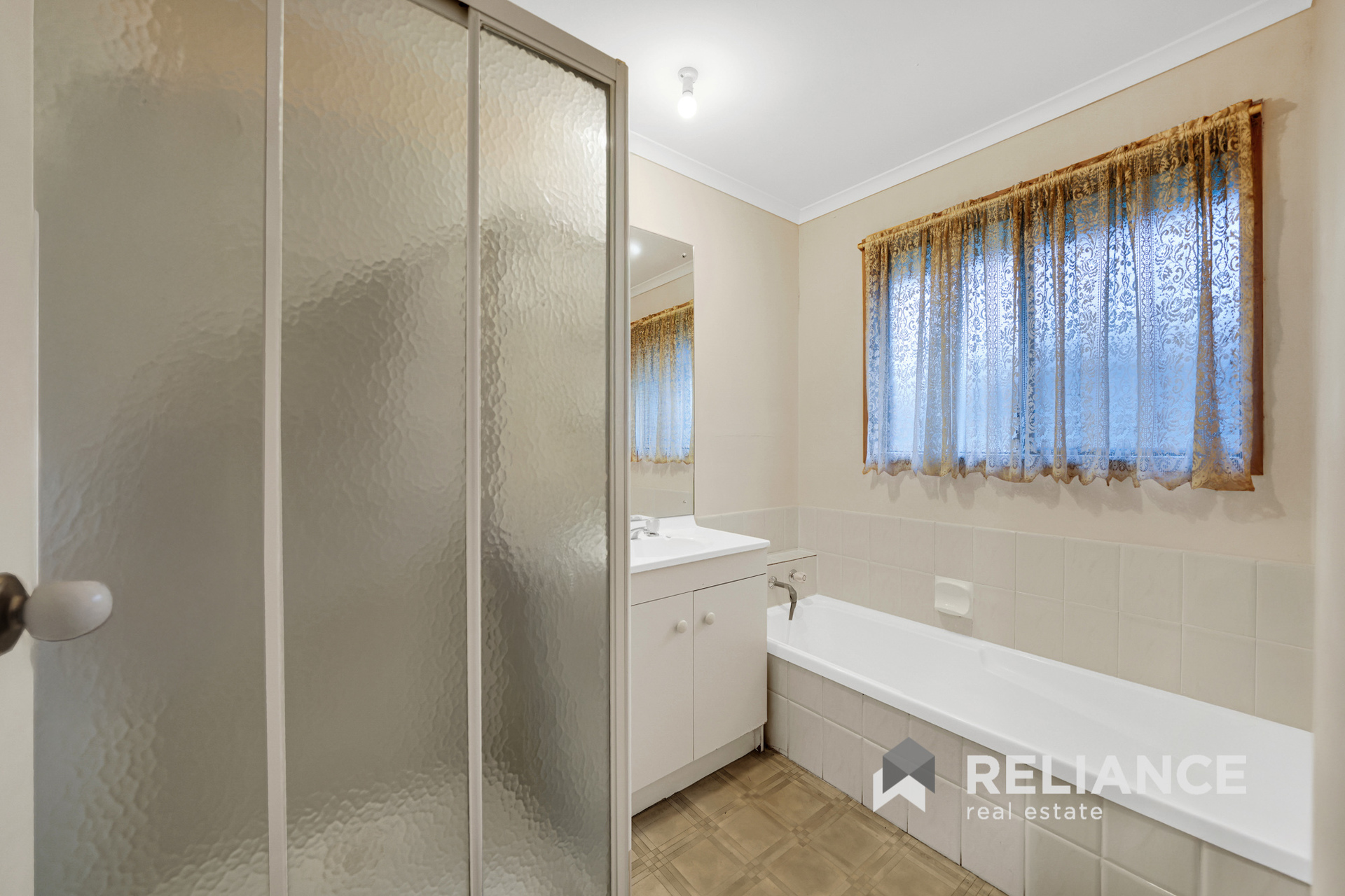 8 GEORGE GREEVES PLACE, Hoppers Crossing VIC 3029 - Image 5