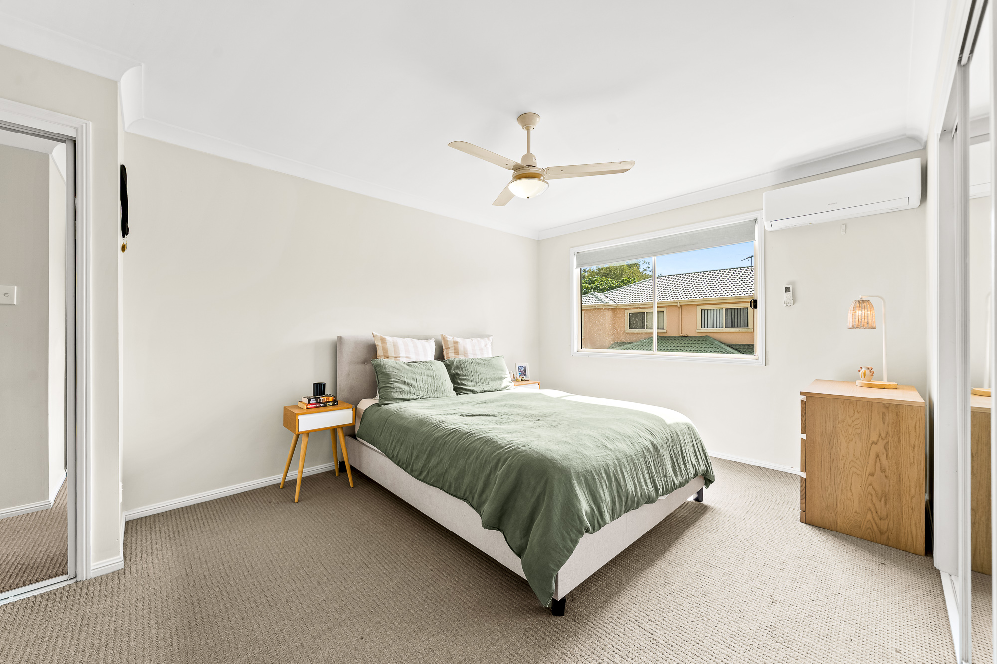 3-bedroom unit at 62 40 GLENEFER STREET, RUNCORN QLD 4113, Brisbane, Queensland