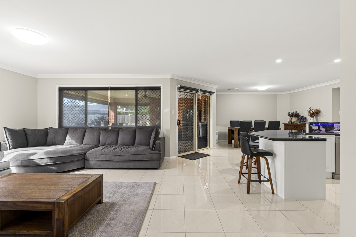 5-bedroom house at 28 Trevean Drive, Kleinton, QLD 4352, Toowoomba, Queensland