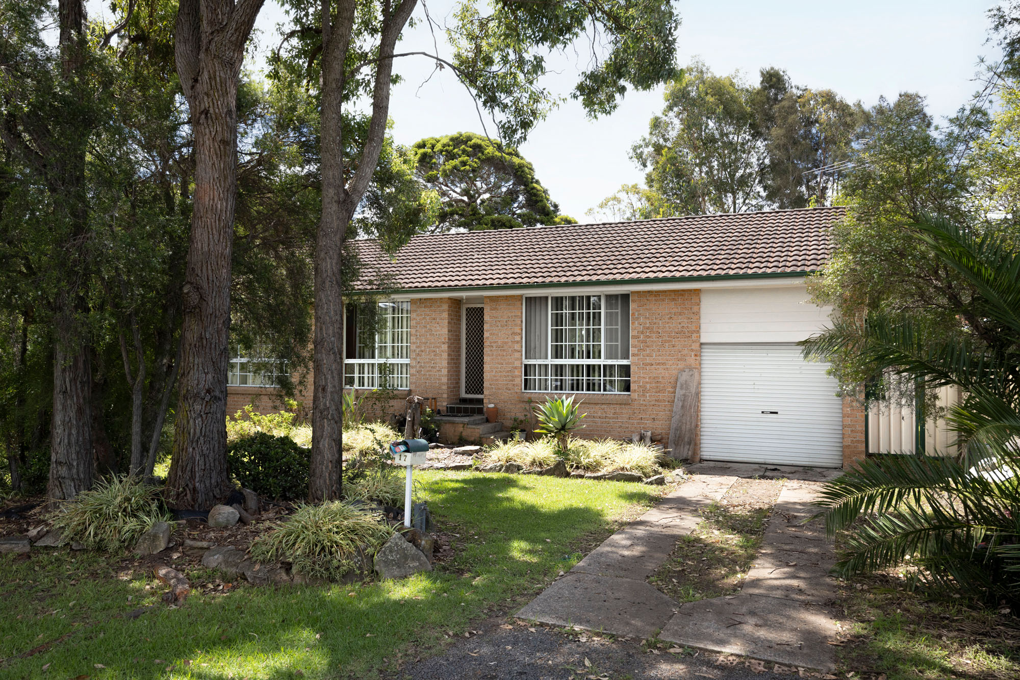 17 Thirlmere Way, Tahmoor, NSW 2573 - Image 2