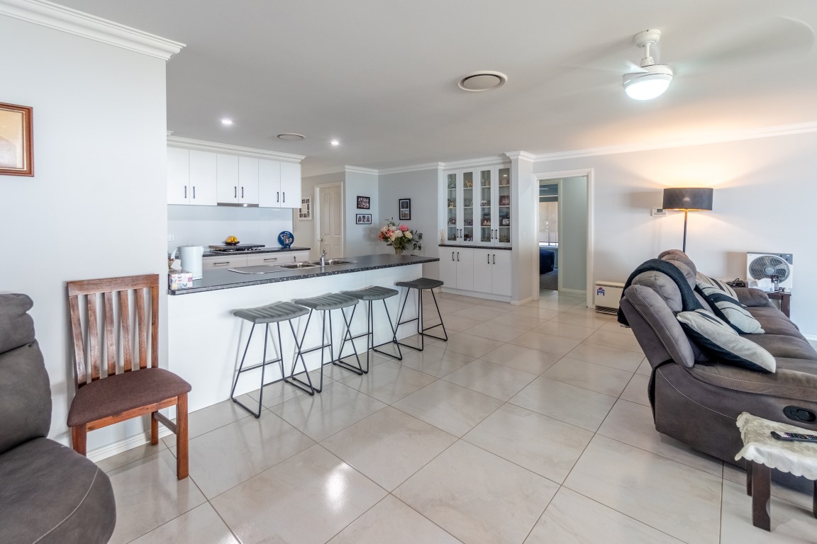 110 Camp Street, Temora, Nsw, 2666 - Image 8