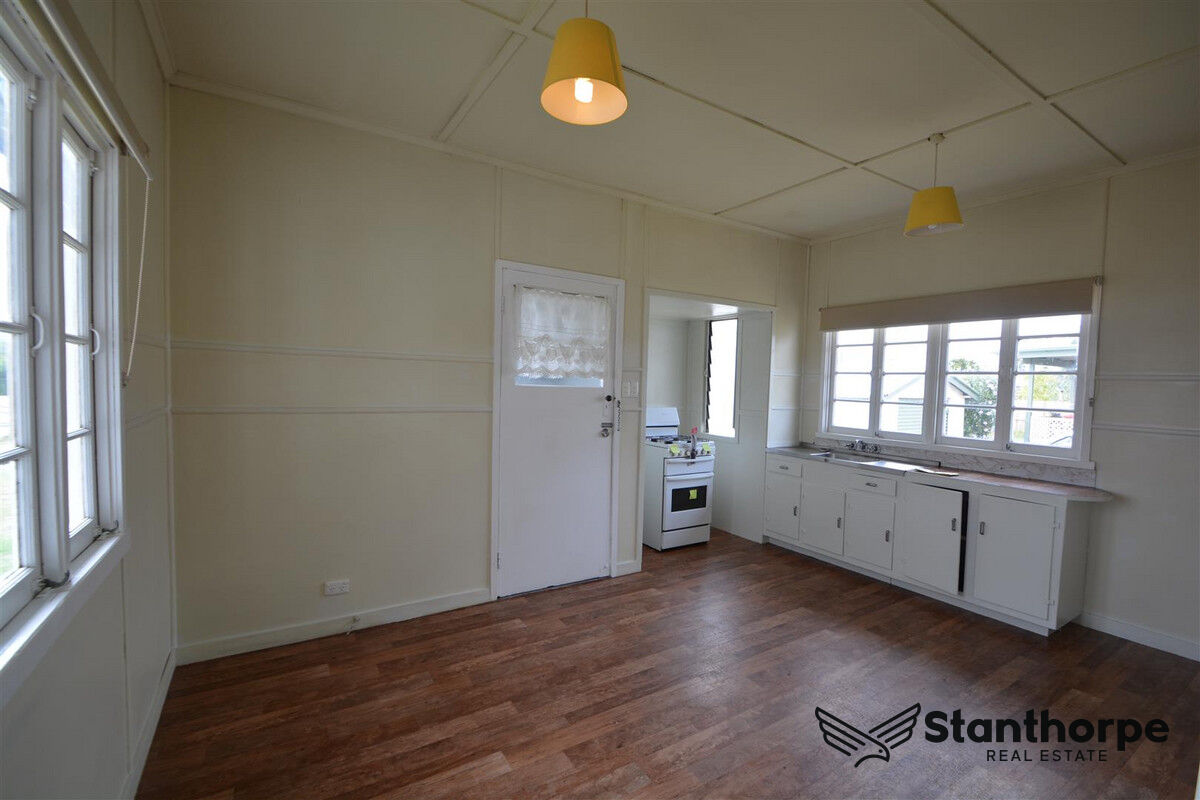 13 Stanton Street, Stanthorpe, QLD 4380 - Image 3