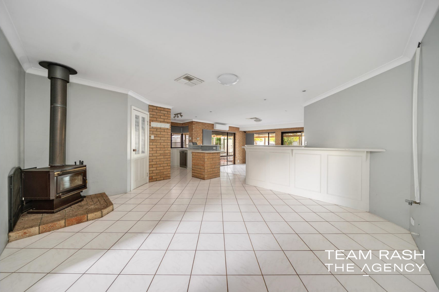 11 BRIGADOON PLACE, Cooloongup WA 6168 - Image 10