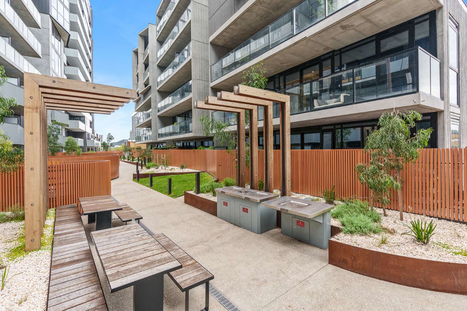 2-504/112 Adderley St, West Melbourne, Vic, 3003 - Image 2