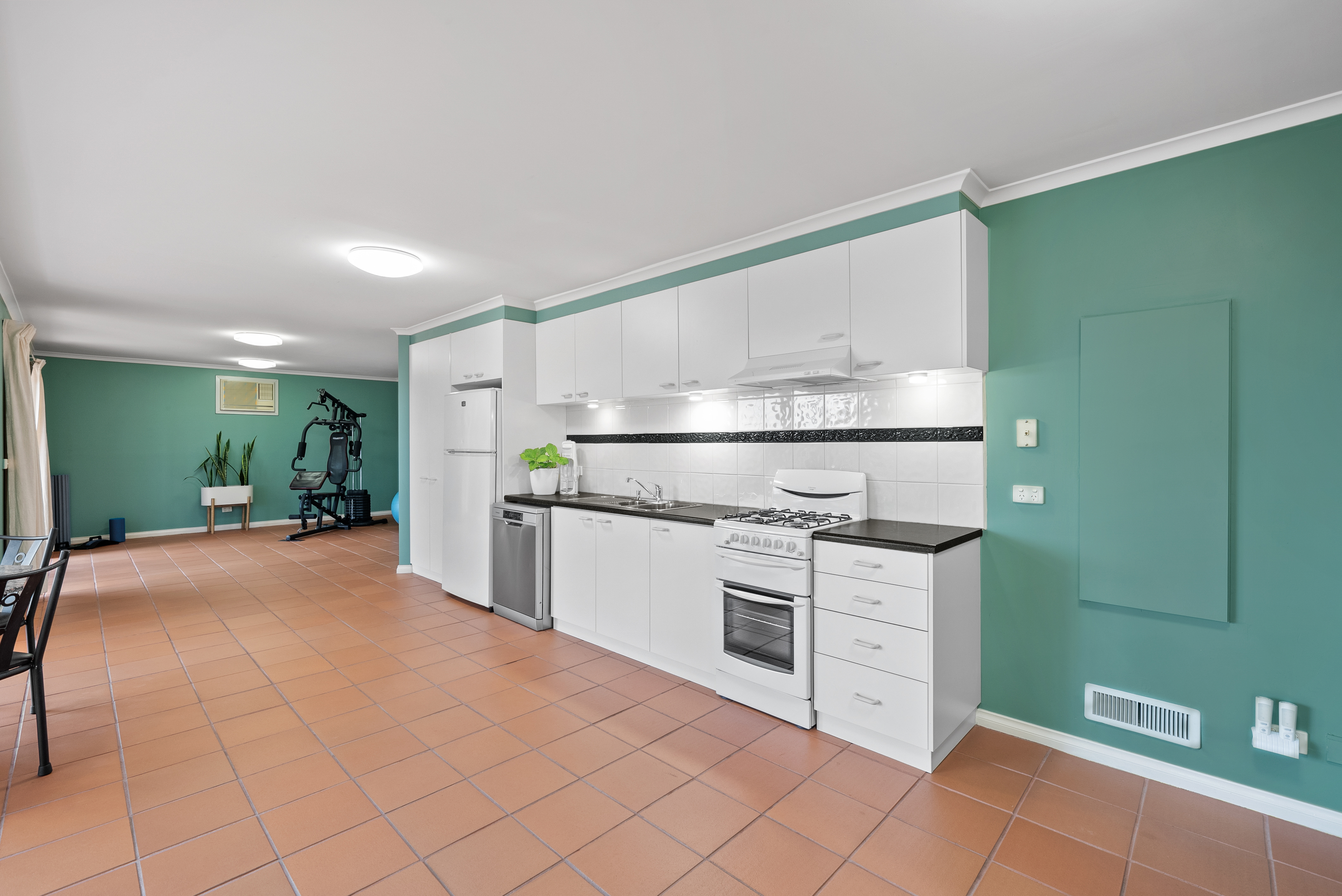 10 Van Haaster Court, Rowville, VIC 3178 - Image 6