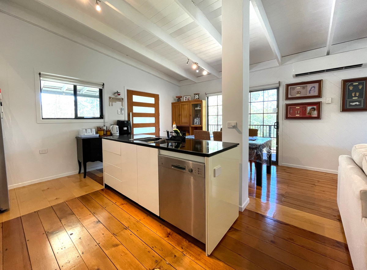 6-bedroom house at 35 ELLA STREET, Blackstone QLD 4304, Ipswich, Queensland