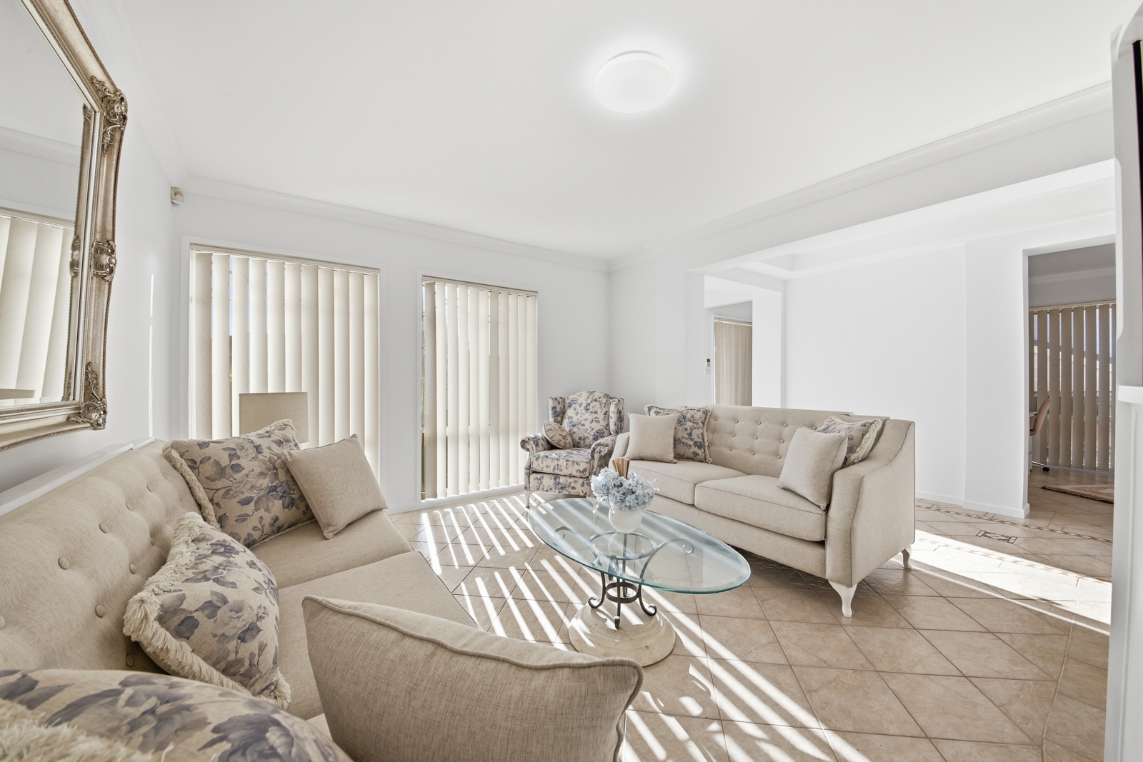 3 CRYSTAL WAY, Mount Annan NSW 2567 - Image 4