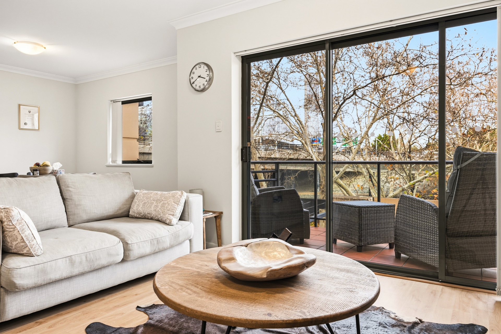 Hovea Apartments 16 110 Mounts Bay Road, Perth WA 6000 - Image 1
