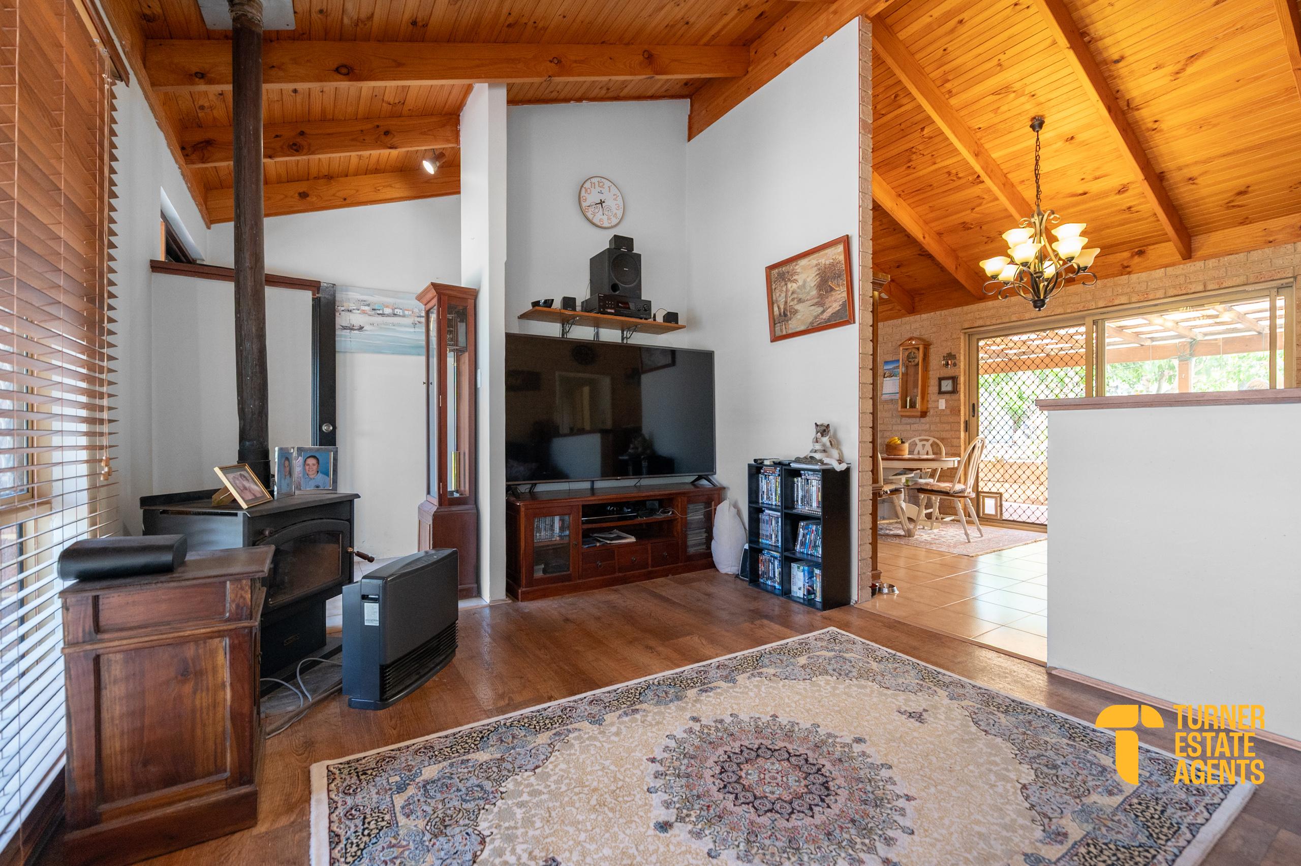 17 Luffe Court, Swan View, WA 6056 - Image 10