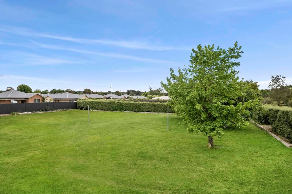 2B Roger Street, Romsey, Vic, 3434 - Image 5