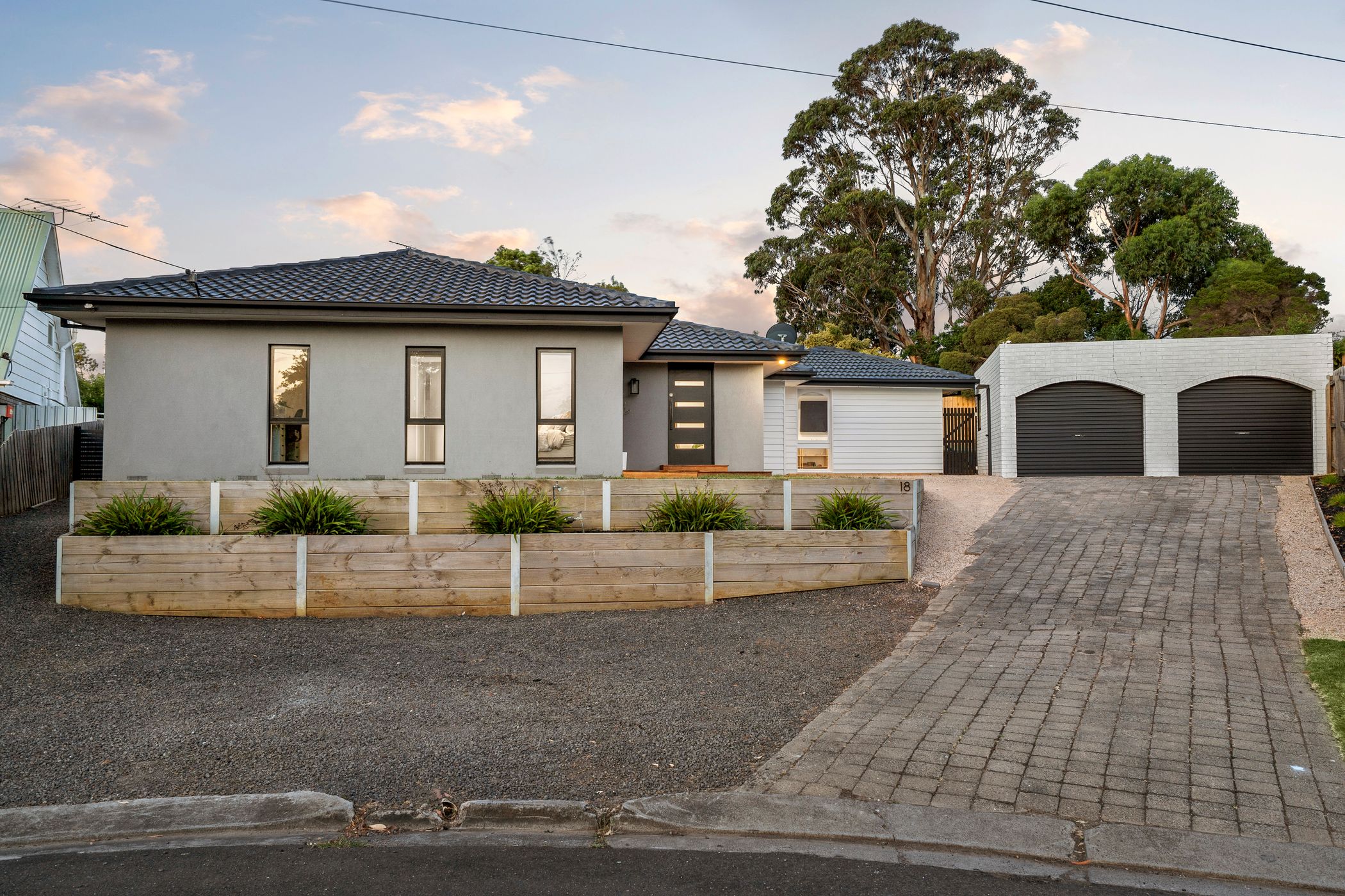 18 Clivedon Court, Leopold, VIC 3224 - Image 1