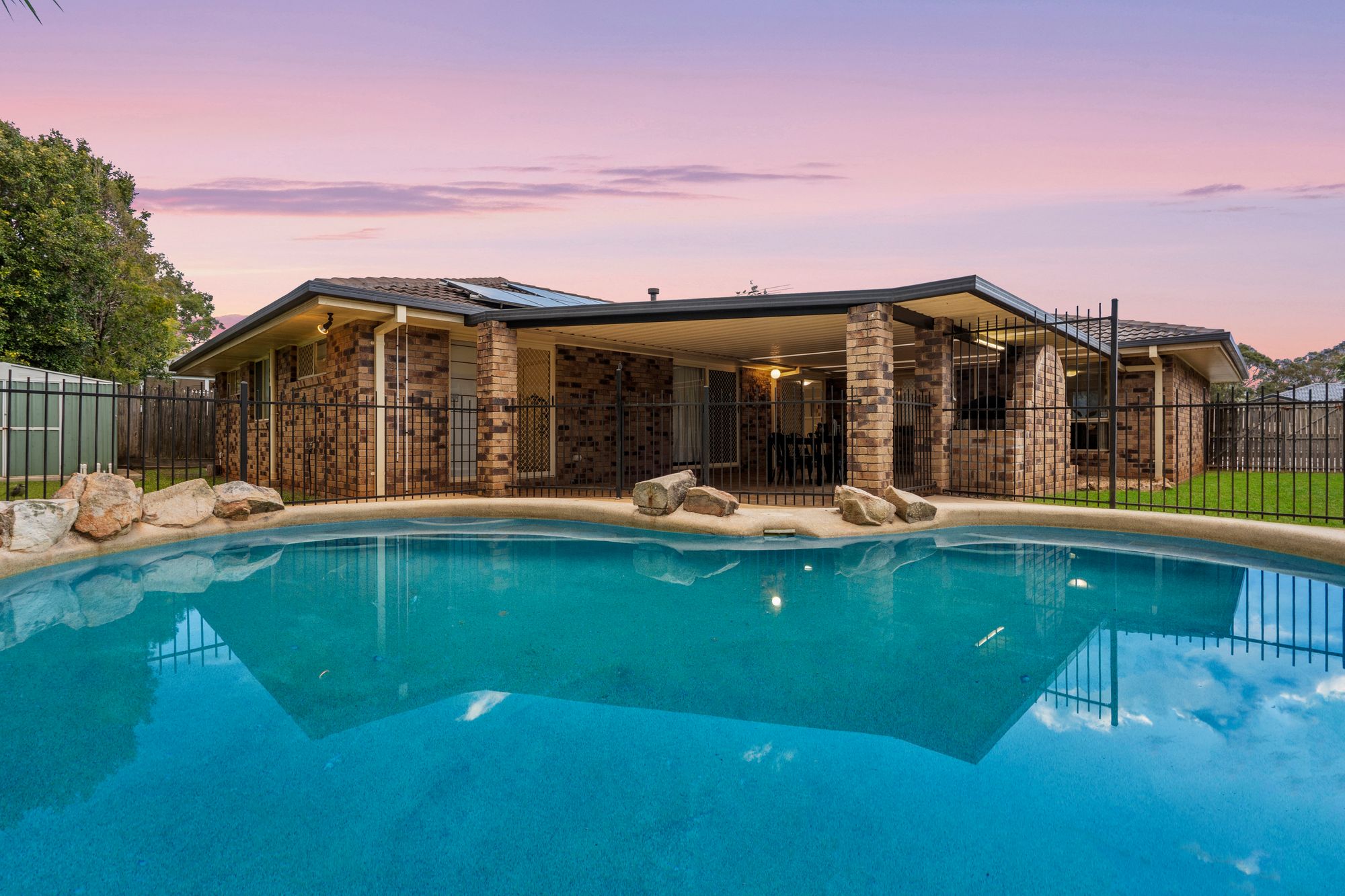 2 Harrogate Terrace, Birkdale, QLD 4159 - Image 6