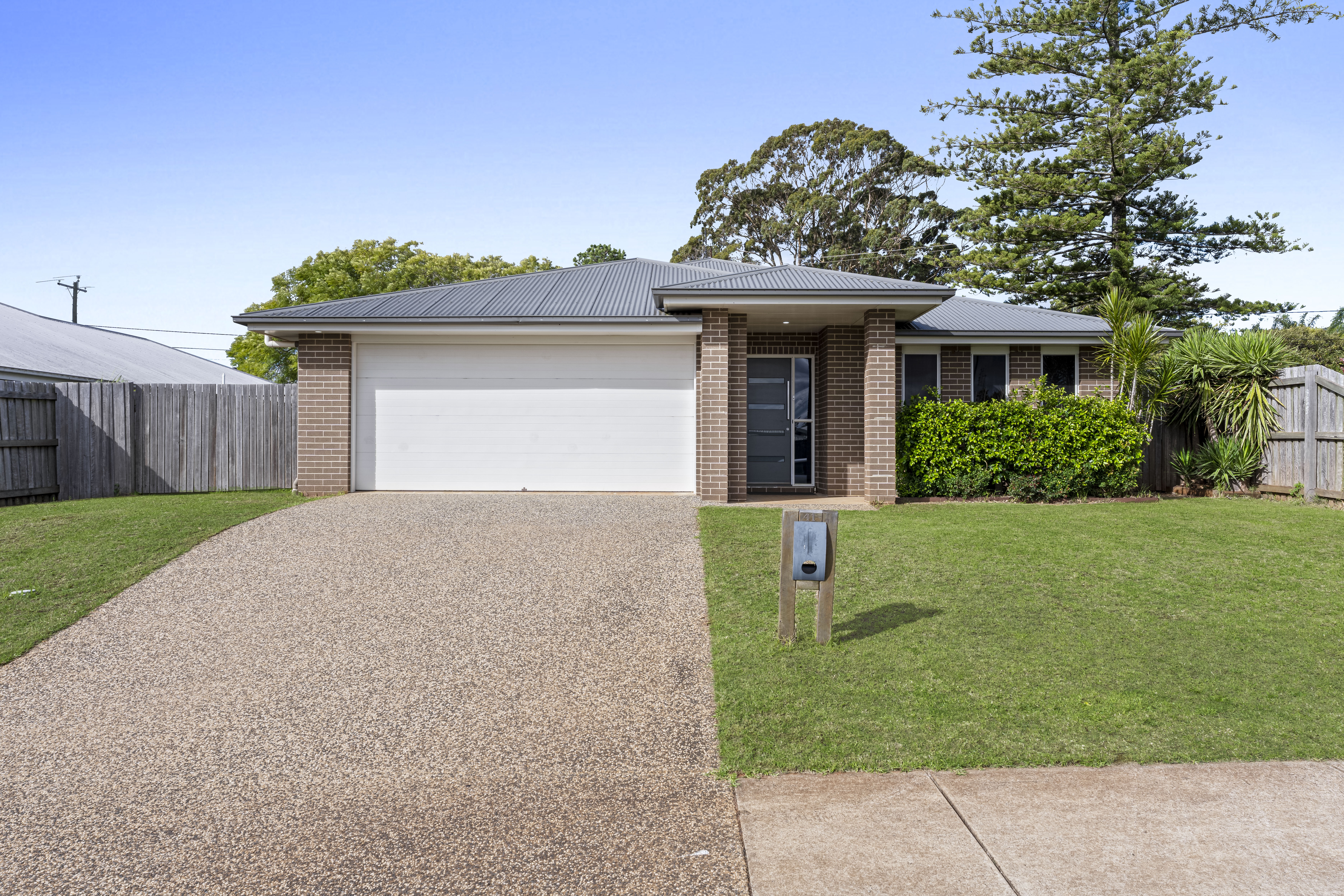 41 ENTABENI DRIVE, Kearneys Spring QLD 4350 - Image 1