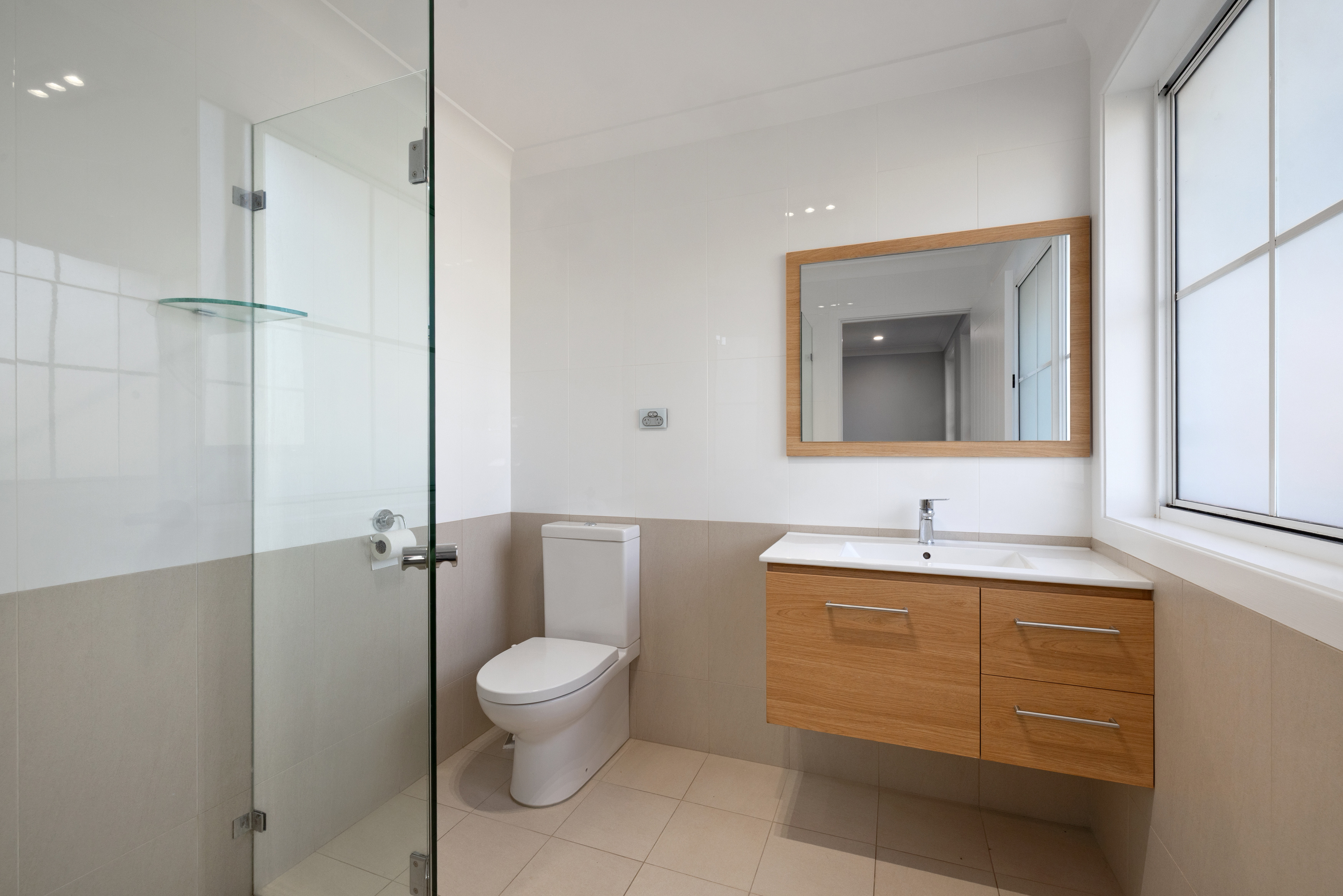 2 Valley Place, Warriewood, NSW 2102 - Image 8