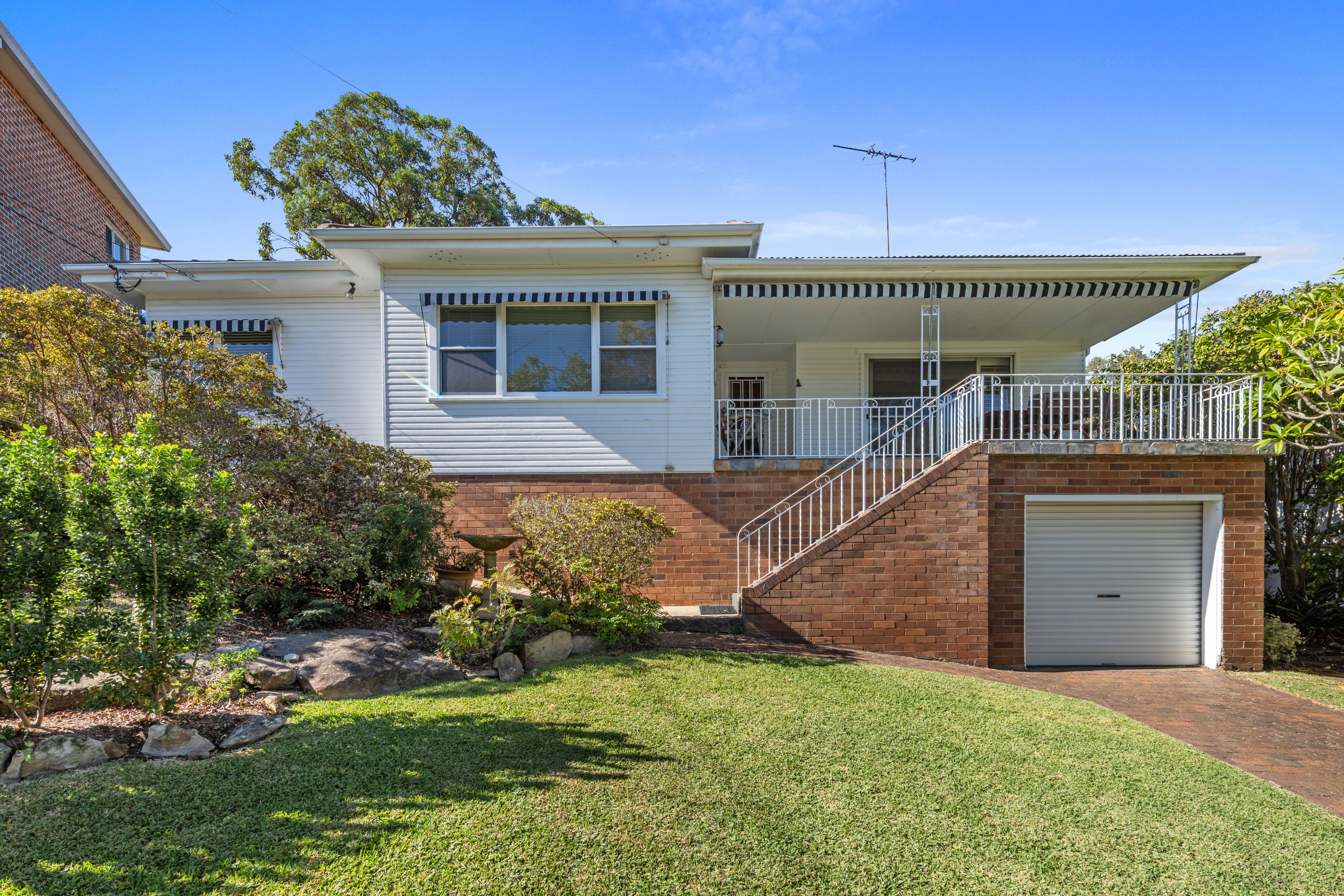15 LLEWELLYN STREET, Oatley NSW 2223 - Image 1