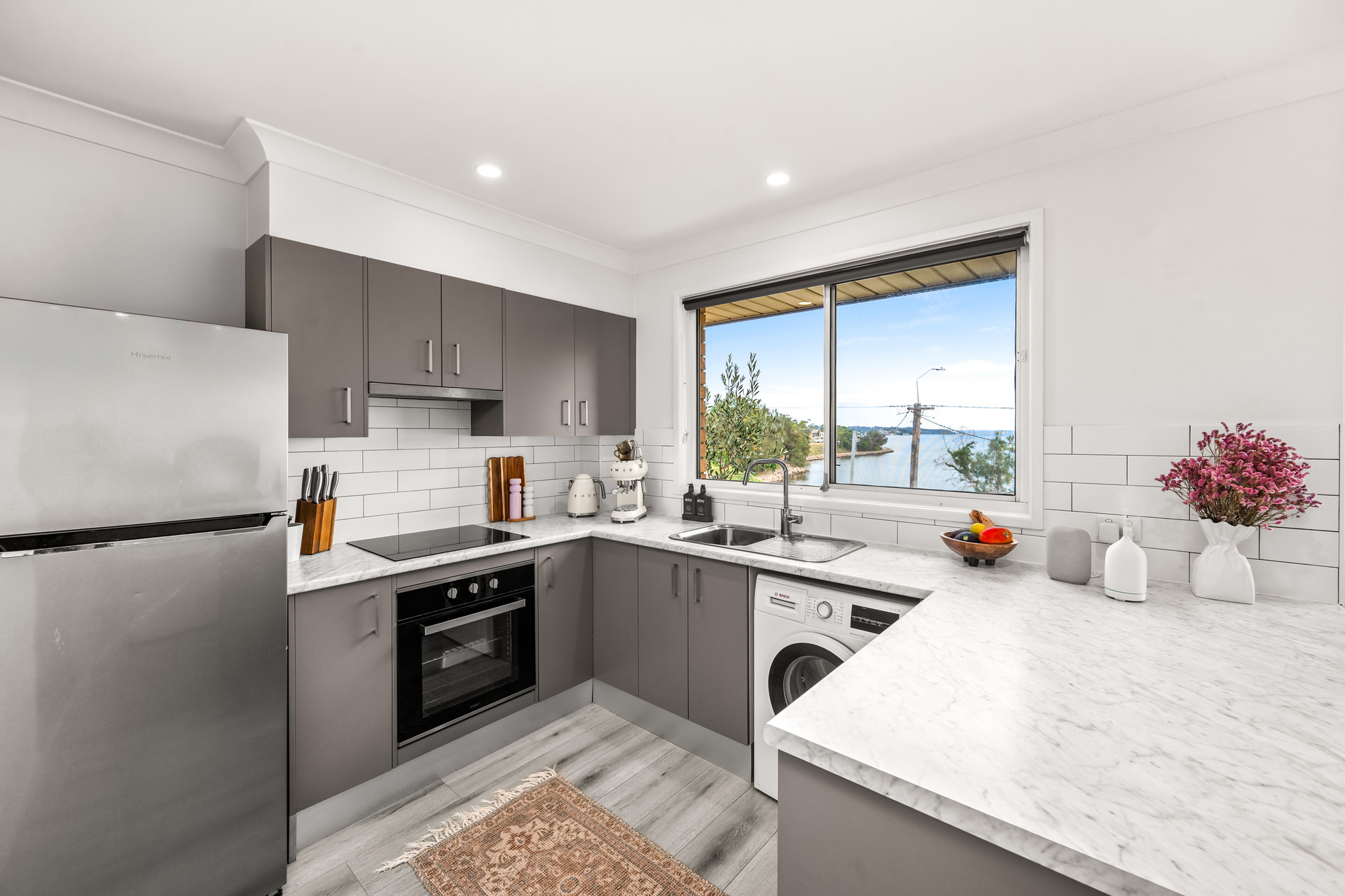 1-bedroom unit at 2/226 The Esplanade, Speers Point, NSW 2284, Lake Macquarie, New South Wales
