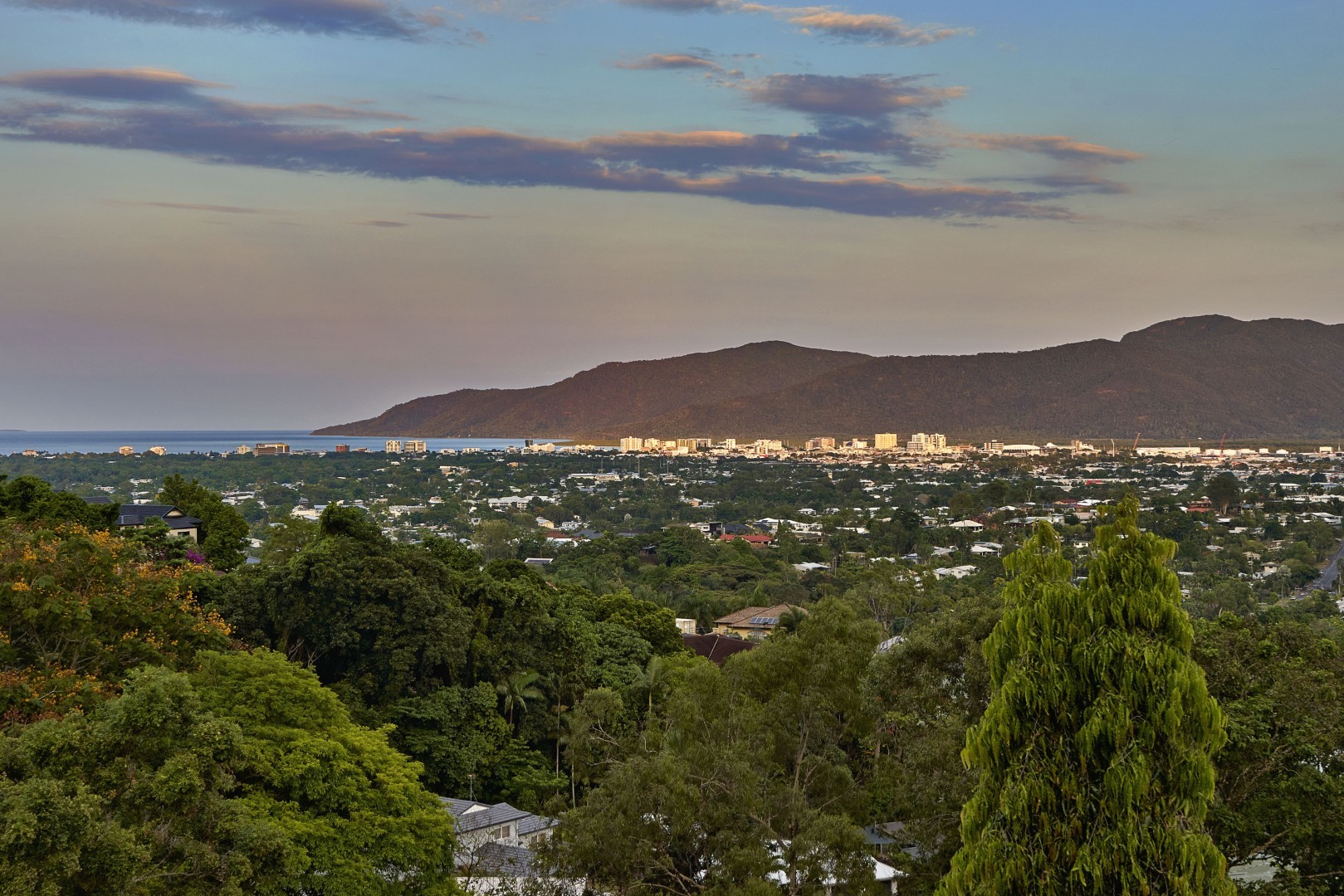 5 Richmond Court, Mooroobool, Qld, 4870 - Image 3