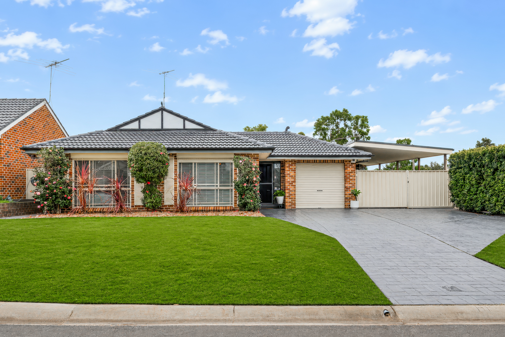 33 Harwood Circuit, Glenmore Park NSW 2745 - Image 1