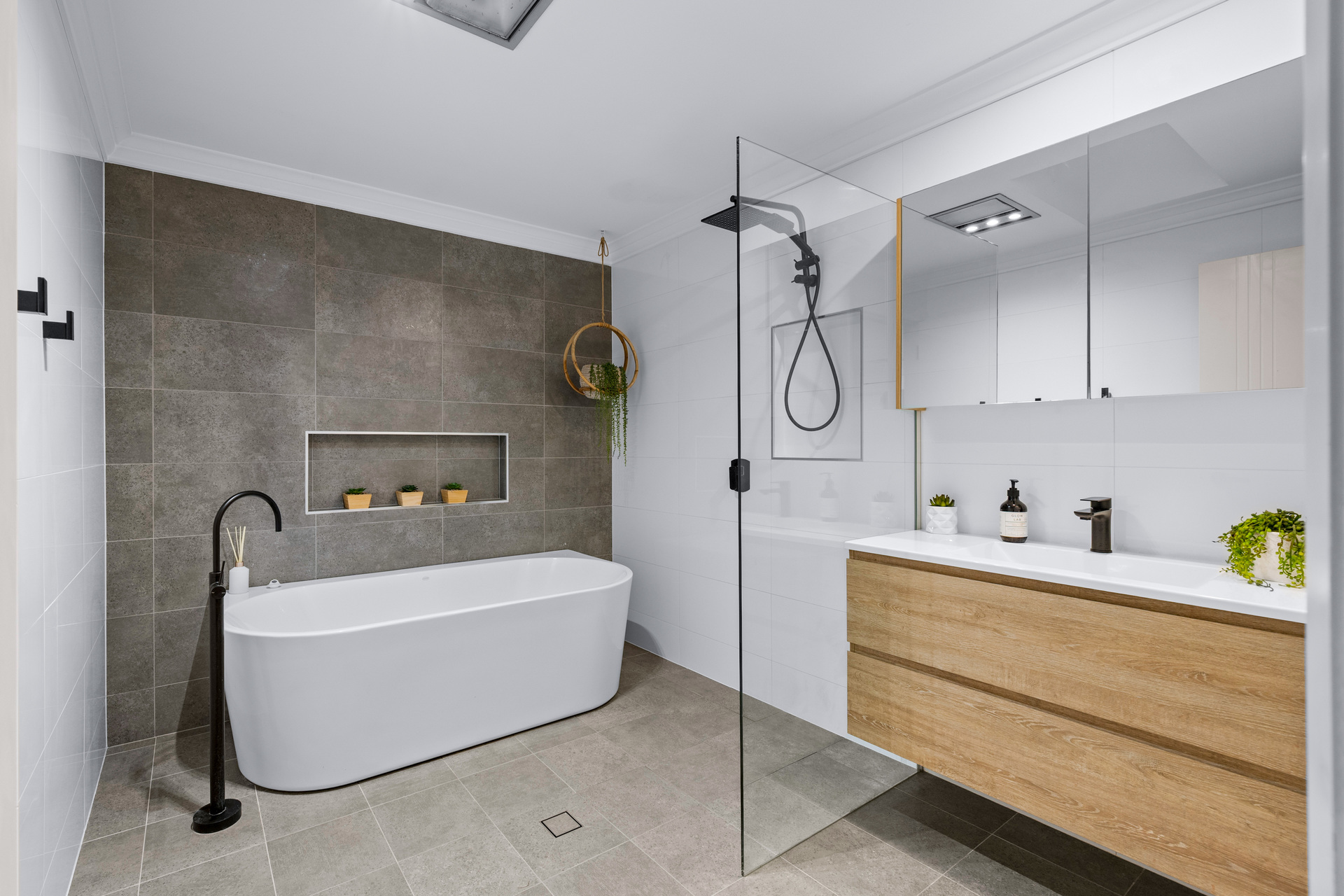 4-bedroom house at 19 Sunset Avenue, South Penrith, NSW 2750, Penrith, New South Wales