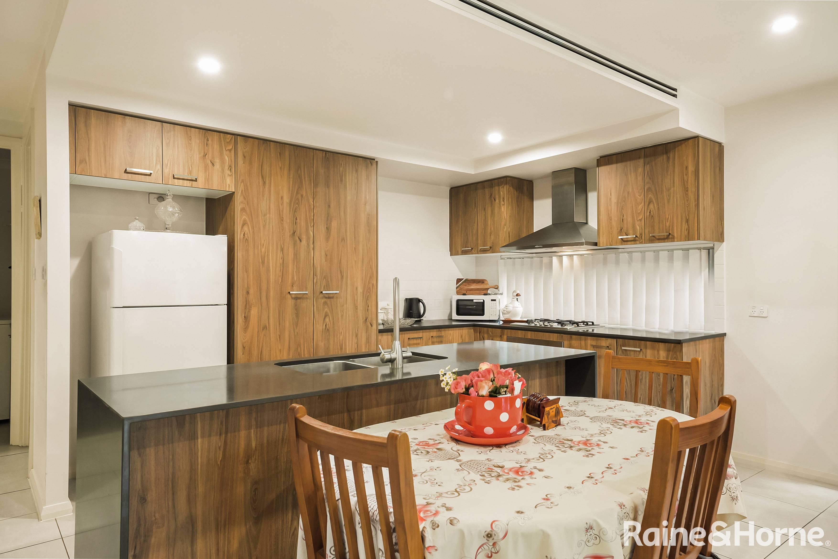 4 Dusty Way, Catherine Field, NSW 2557 - Image 2