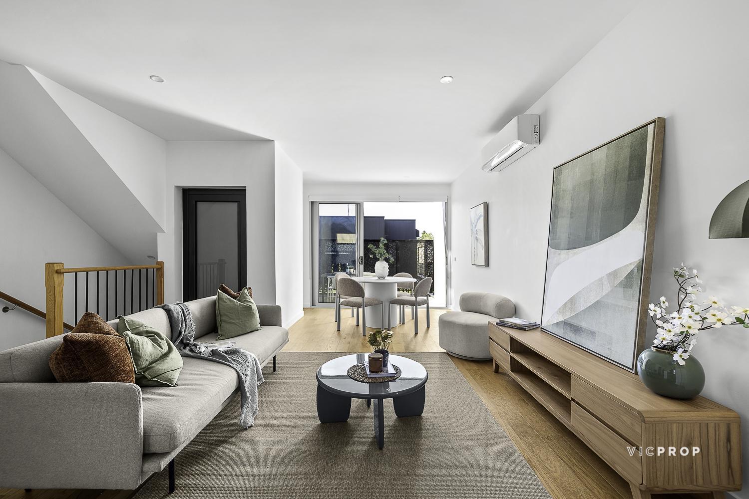 2 323 WANTIRNA ROAD, WANTIRNA VIC 3152 - Image 2