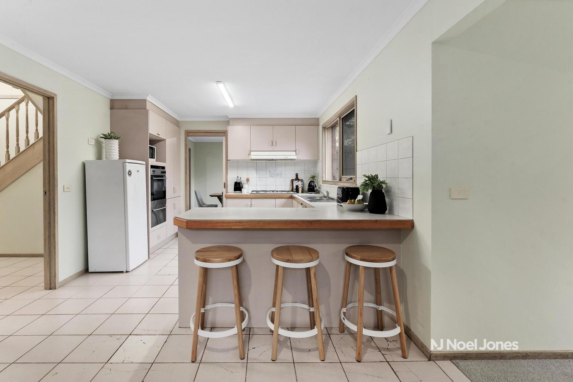 53 Lakewood Drive, Knoxfield, VIC 3180 - Image 6
