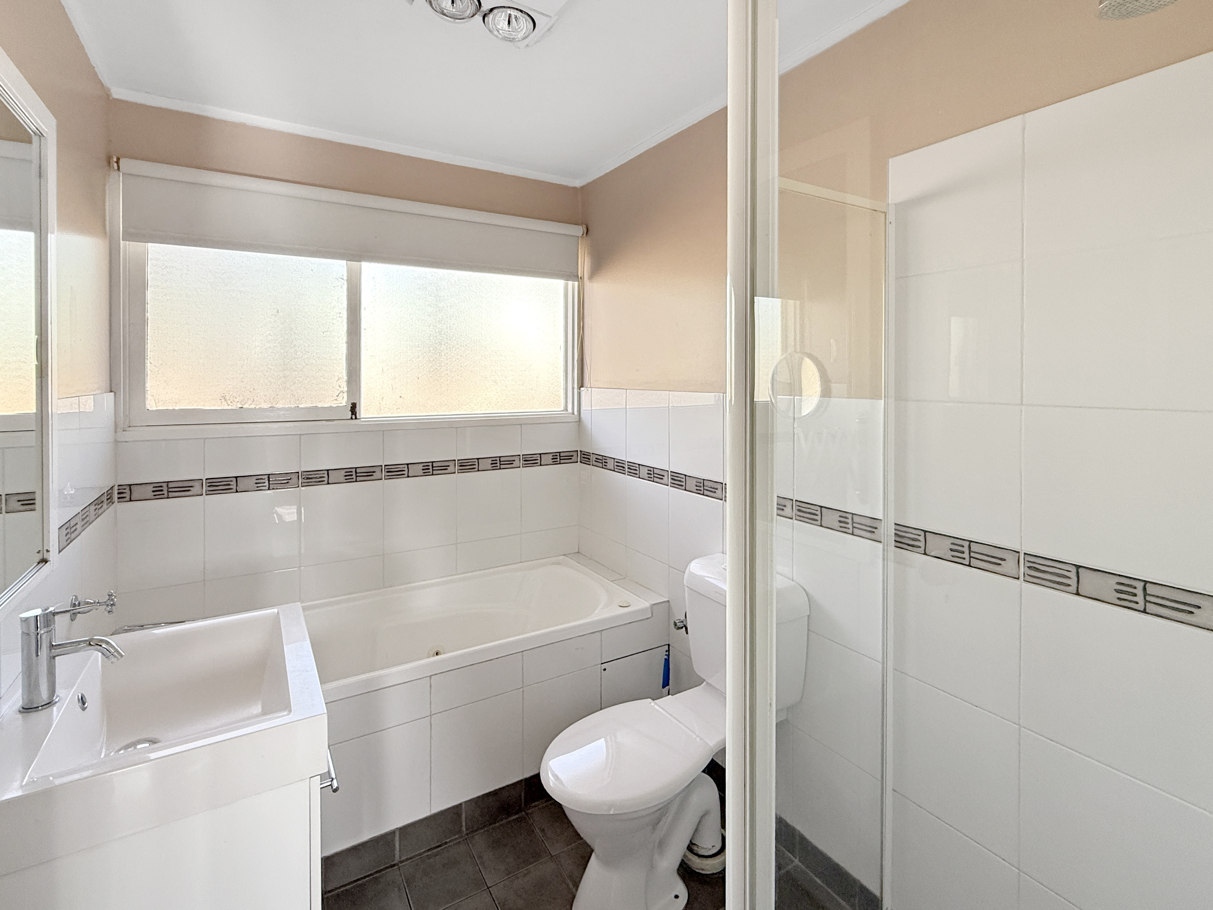 5-bedroom house at 18 Warra Street, Cooma, NSW 2630, Snowy Monaro, New South Wales