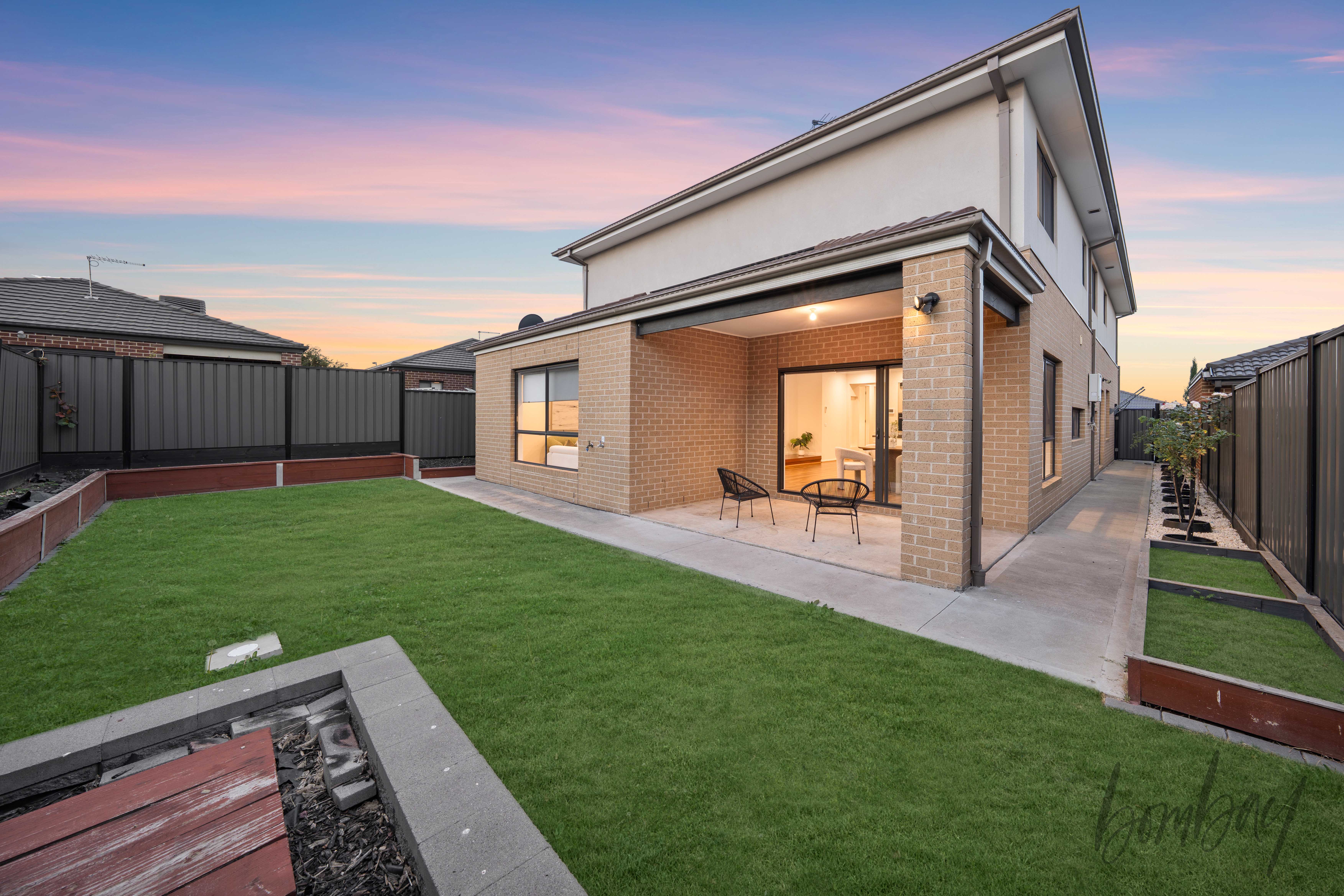5-bedroom house at 9 ROEBLING STREET, Craigieburn VIC 3064, Hume, Victoria