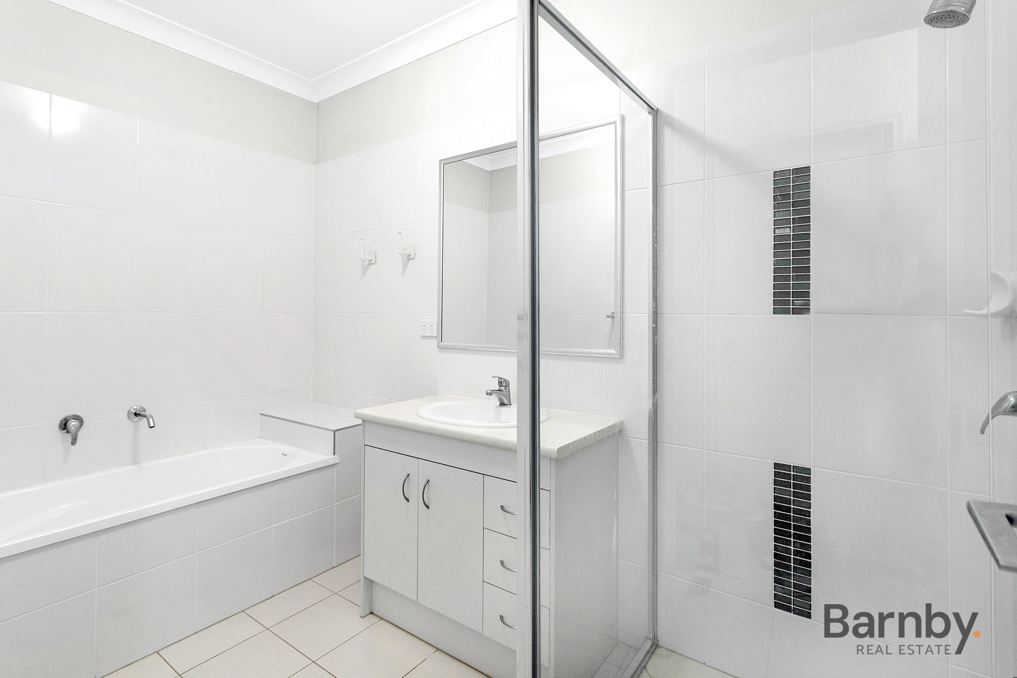 5-bedroom unit at 5 Esther Place, Nambour, QLD 4560, Sunshine Coast, Queensland