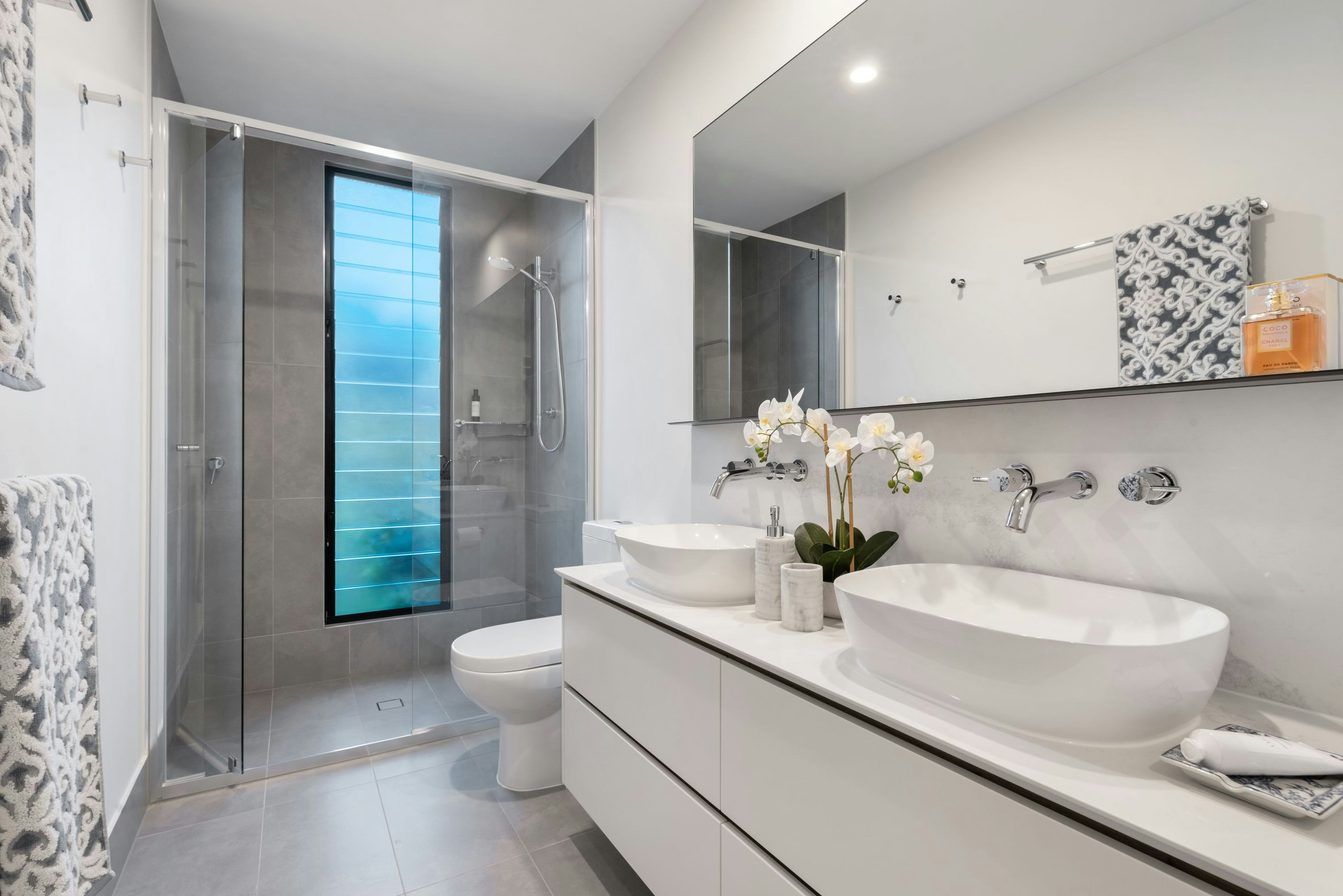 4-bedroom unit at 1/37 Edinburgh Street, Clayton, VIC 3168, Monash, Victoria