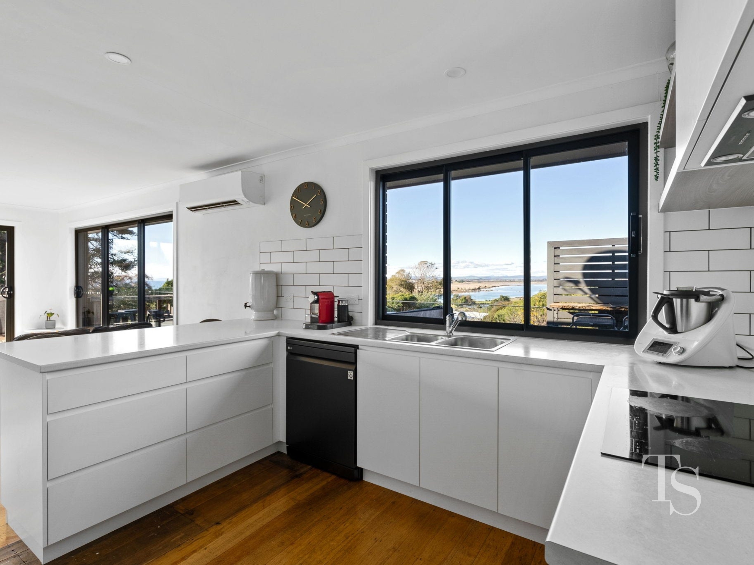 4-bedroom house at 39 Elizabeth Street, Bridport, TAS 7262, Dorset, Tasmania