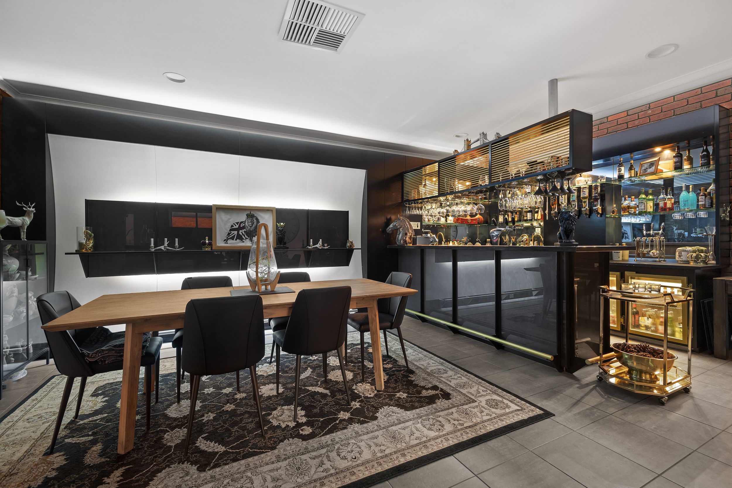 5-bedroom house at 42 PETRIK DRIVE, Keilor VIC 3036, Brimbank, Victoria