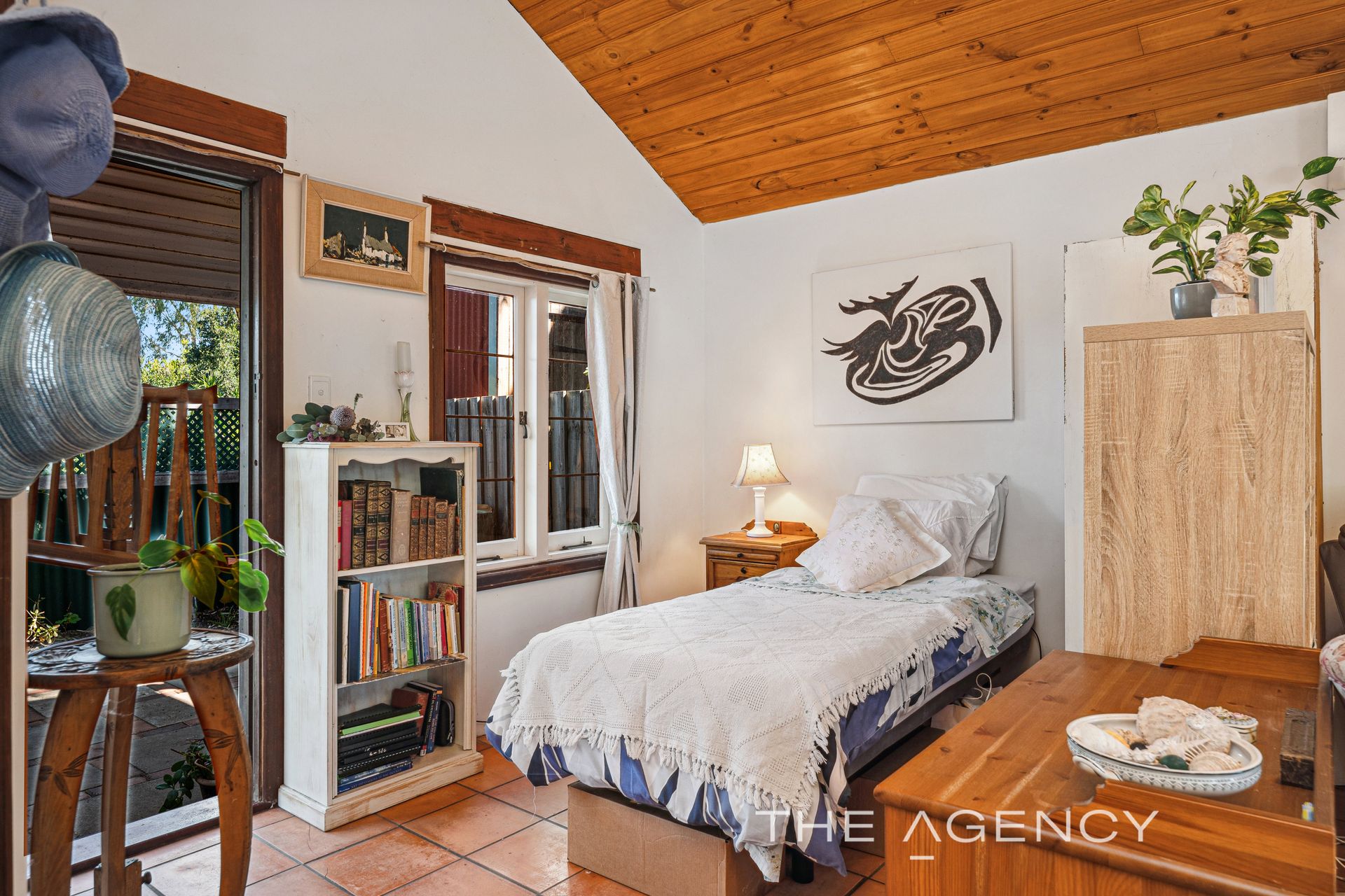 11 Mortlock Street, Hamilton Hill, WA 6163 - Image 9