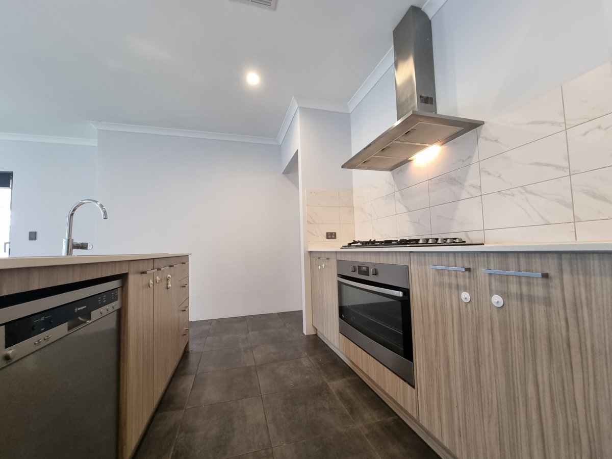 26 Korrinup Street, Haynes WA 6112 - Image 8