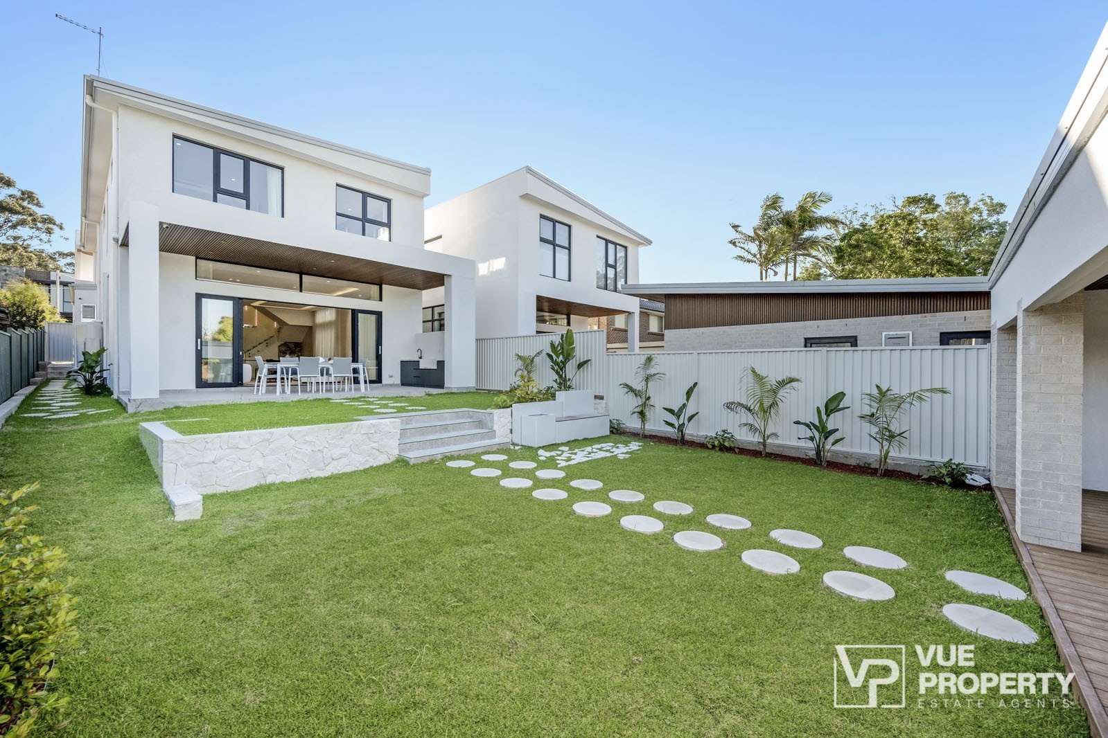 5-bedroom unit at 10 Valley Road, Eastwood, NSW 2122, Ryde, New South Wales