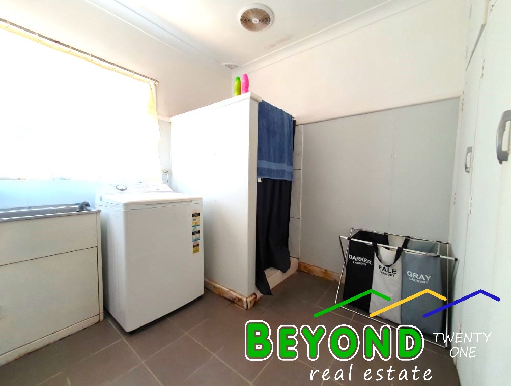 6 Strickland Street, Gilgandra, NSW 2827 - Image 9