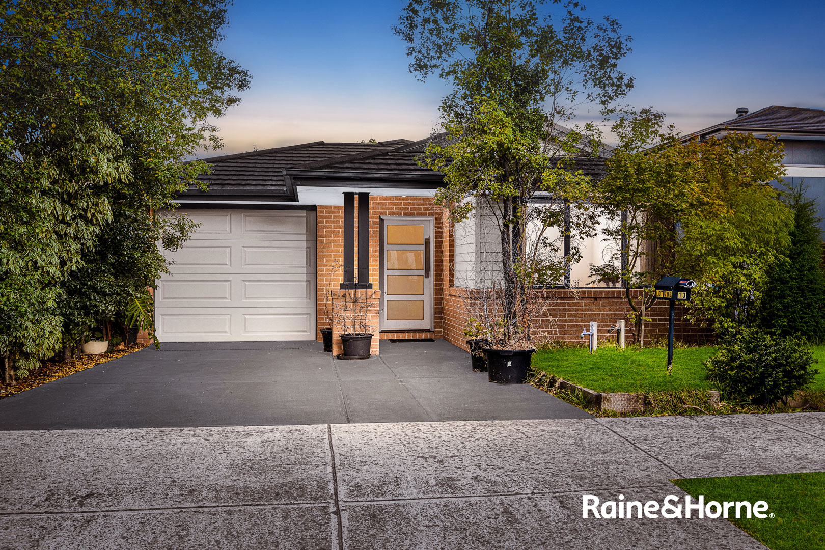 3-bedroom house at 13 Heathland Circuit, Cranbourne East, VIC 3977, Casey, Victoria