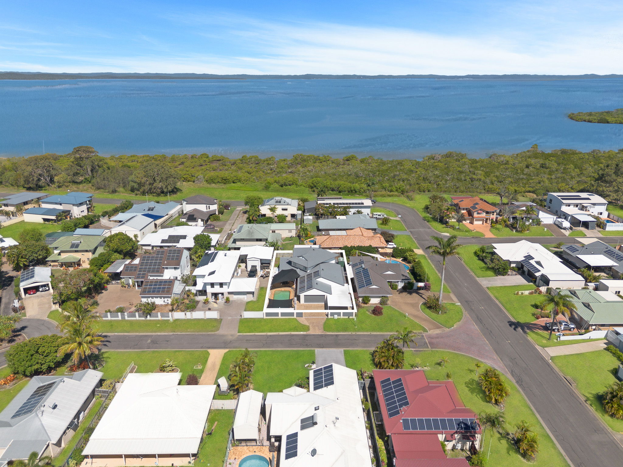 24 SKINNER CRESCENT, Urangan QLD 4655 - Image 1