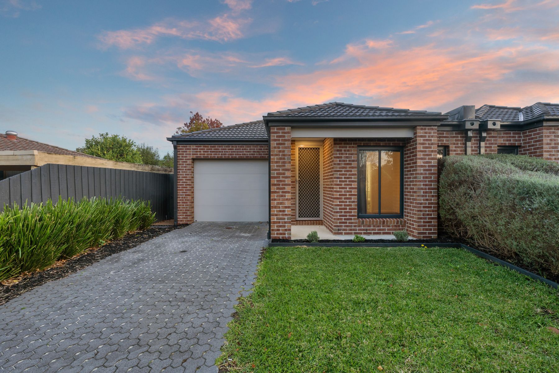 8A Snowgum Close, Rowville, Vic, 3178 - Image 1