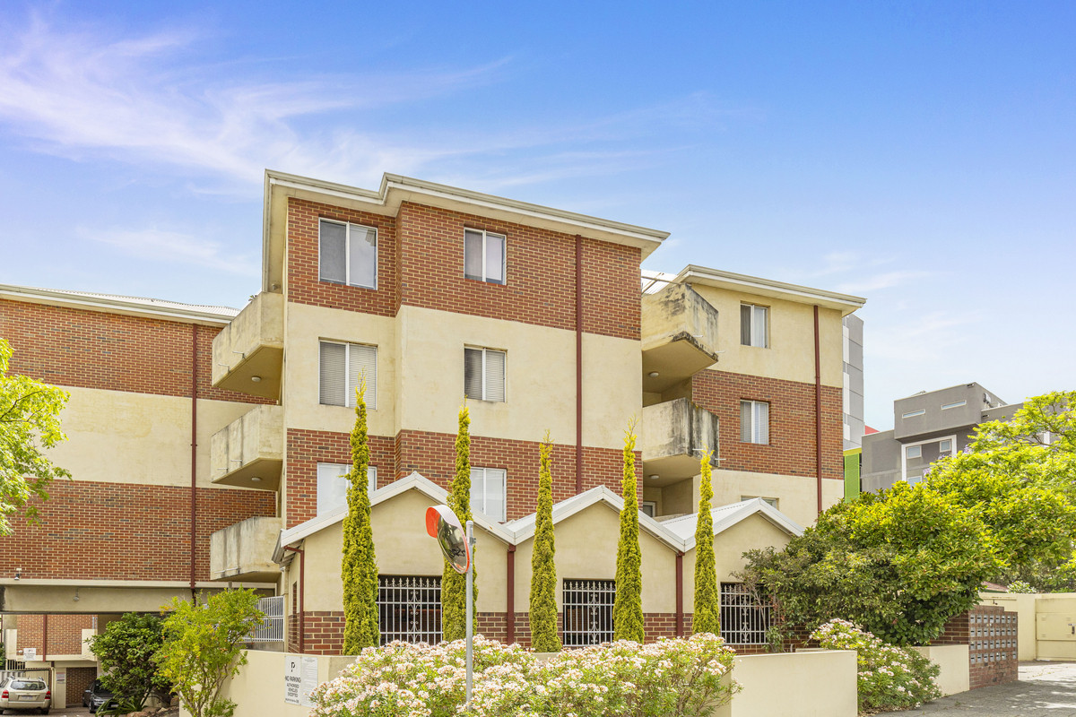 4/102 Goderich Street, East Perth, WA 6004 - Image 8