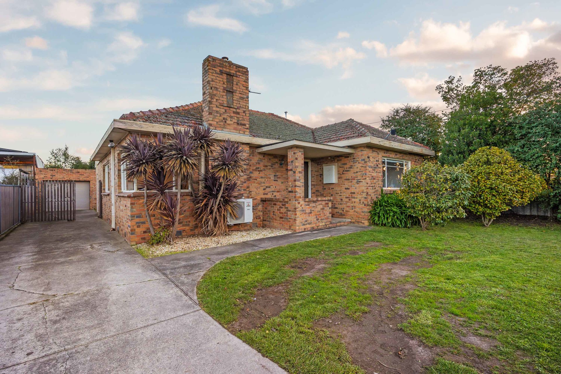 3-bedroom house at 13 Iris Avenue, Wendouree, VIC 3355, Ballarat, Victoria