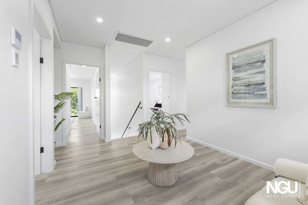 5-bedroom house at 13 Kuala Close, Dean Park, NSW 2761, Blacktown, New South Wales