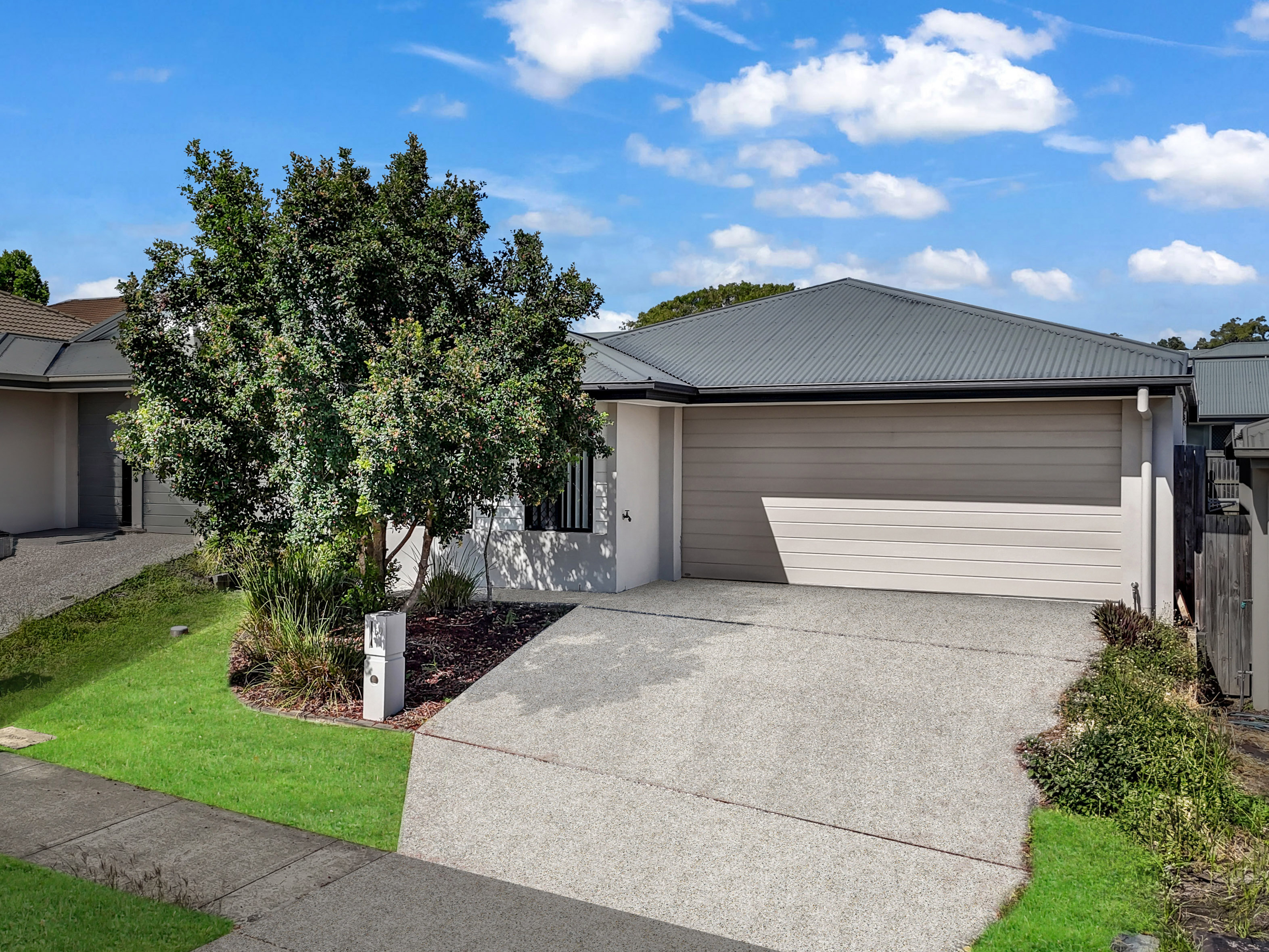 60 PEPPER TREE DRIVE, Holmview QLD 4207 - Image 1