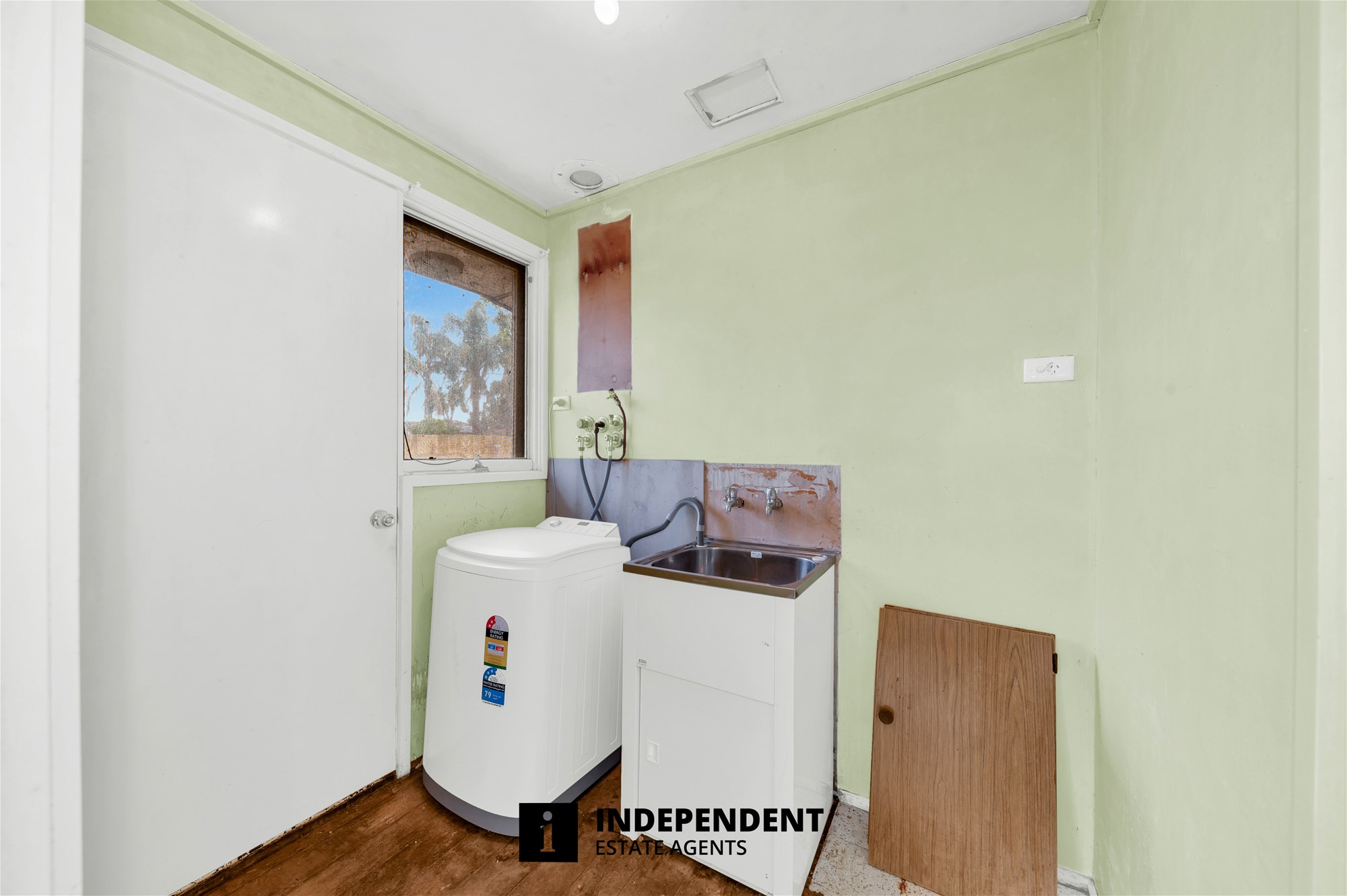 4-bedroom house at 27 Sunrise Drive, Mulgrave, VIC 3170, Monash, Victoria